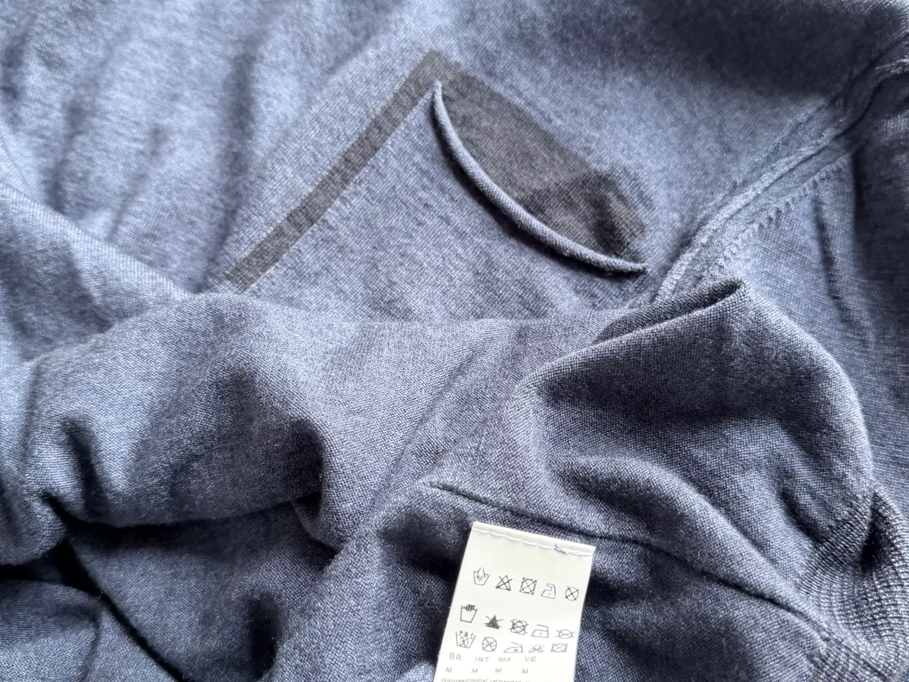 Billede 3 - Hugo Boss sweater i str M