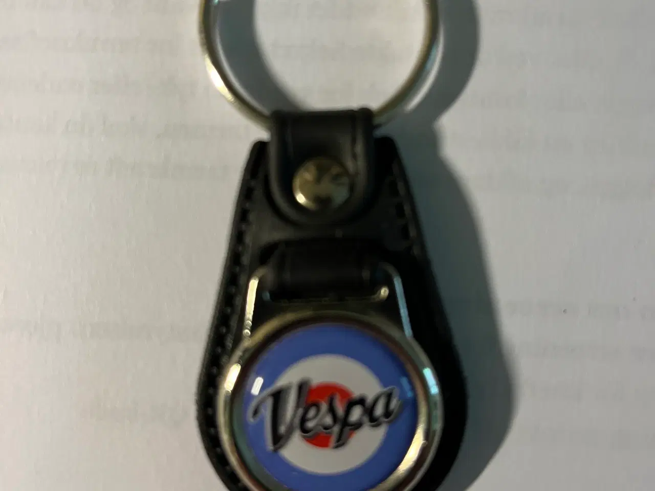 Billede 1 - VESPA Nøglering / emblem.