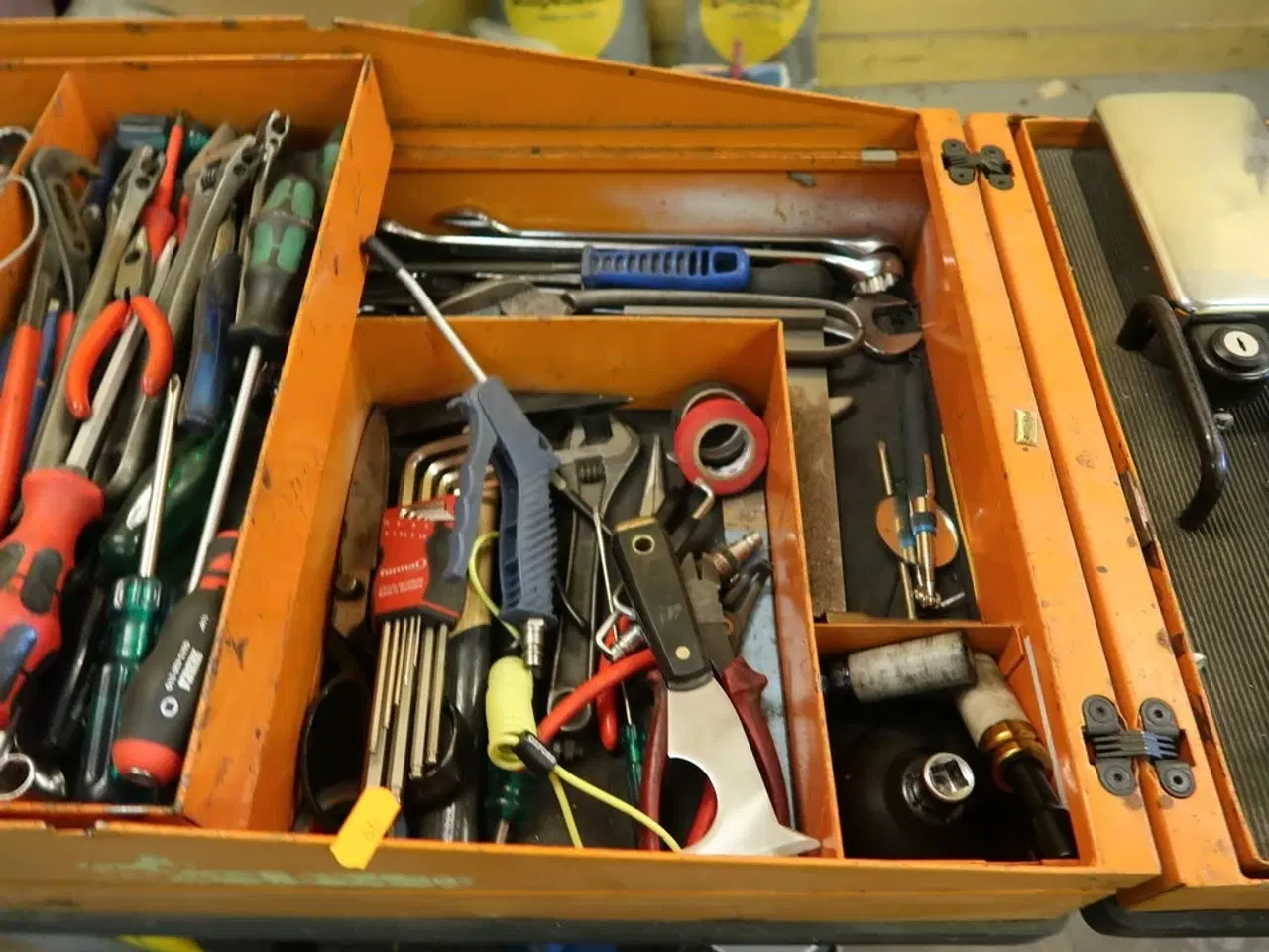 Billede 4 - Værktøjsvogn med div. Værktøj m.m.