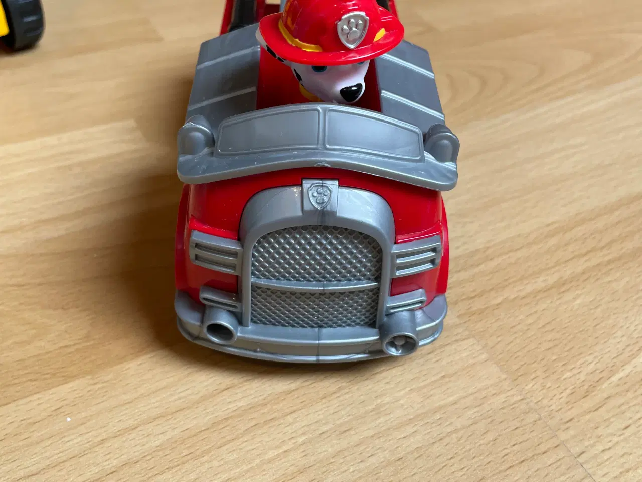 Billede 7 - Legetøj ( Paw patrol, p-hus med biler, osv.)