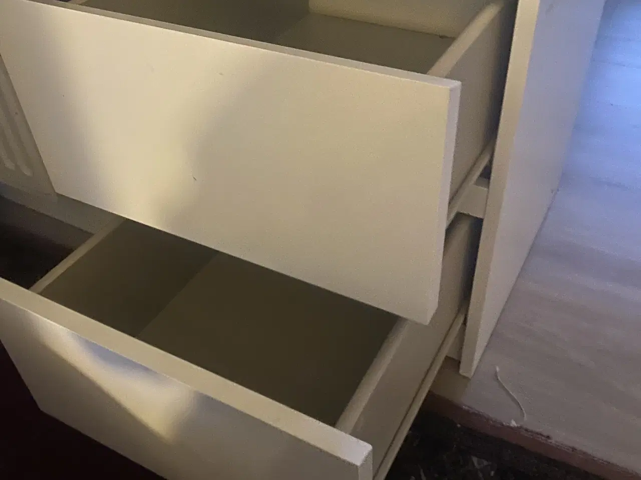 Billede 2 - sengebord