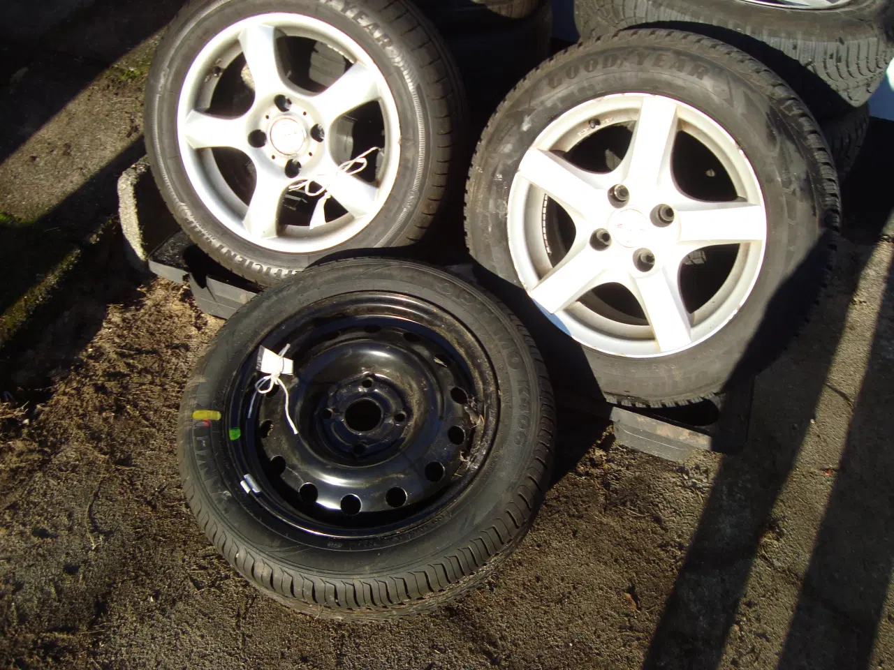 Billede 2 - Vinter og Sommer dæk på Alufælge