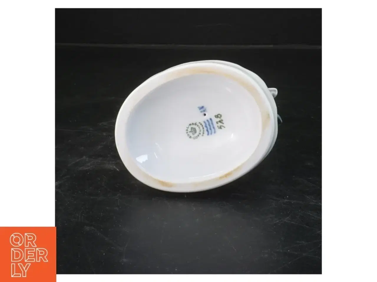 Billede 2 - Porcelænsfigur af kvinde med gås fra Royal Copenhagen (str. 19 cm)