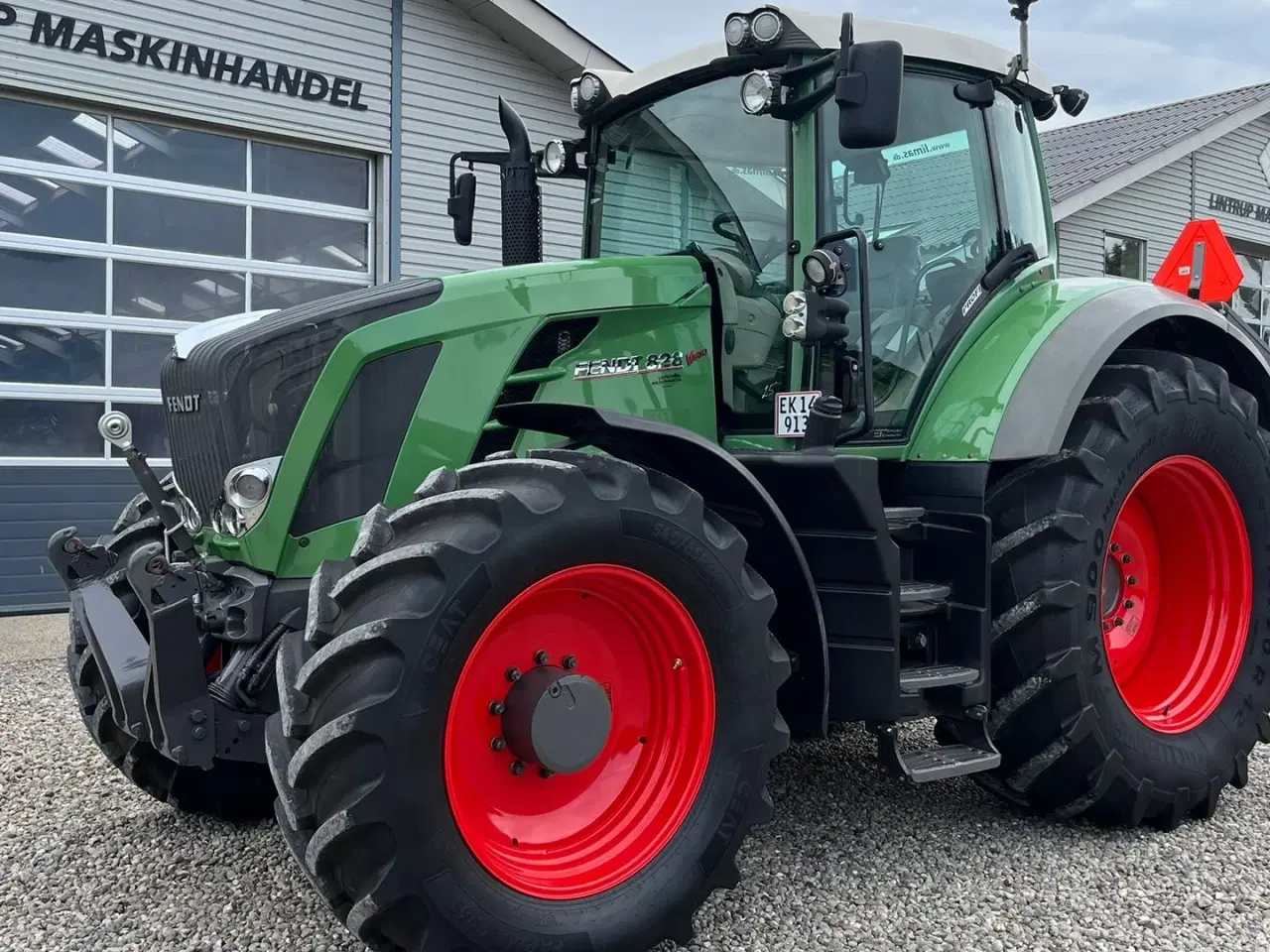 Billede 21 - Fendt 828 Profi model.  Meget flot traktor med nye fordæk.