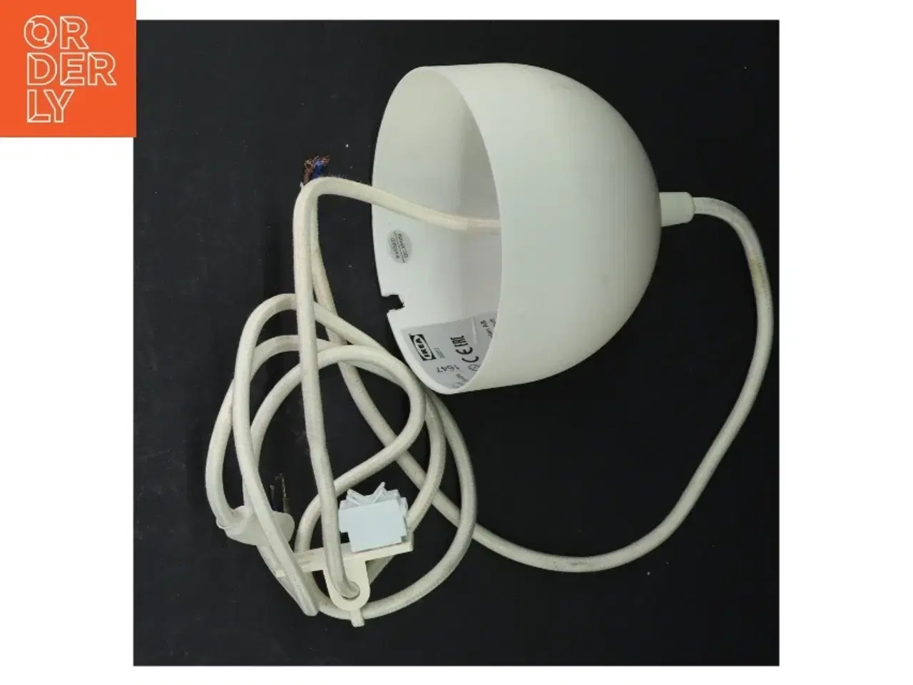 Billede 6 - Hvid loftlampe fra IKEA (str. Ø 12,5 cm)