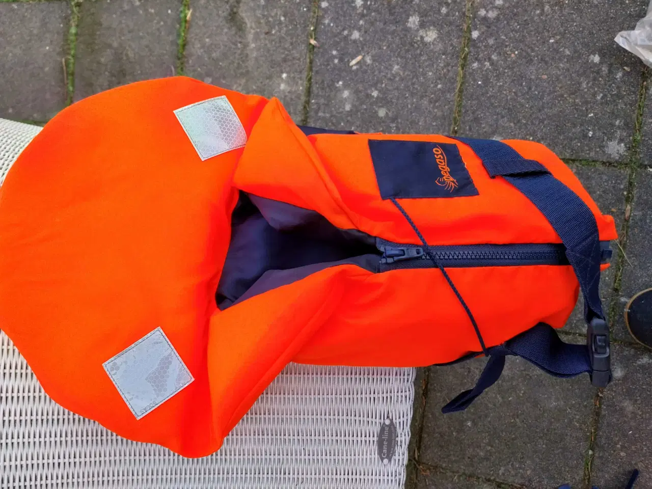 Billede 8 - Redningsveste i mange størrelser, nogle er helt ny