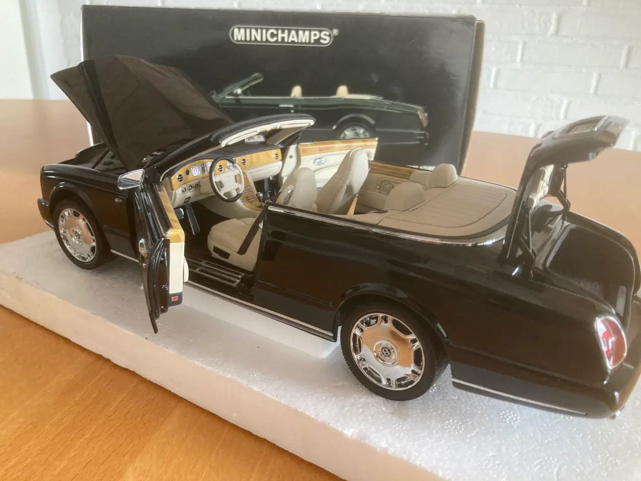 Billede 7 - Bentley Azure 1:18