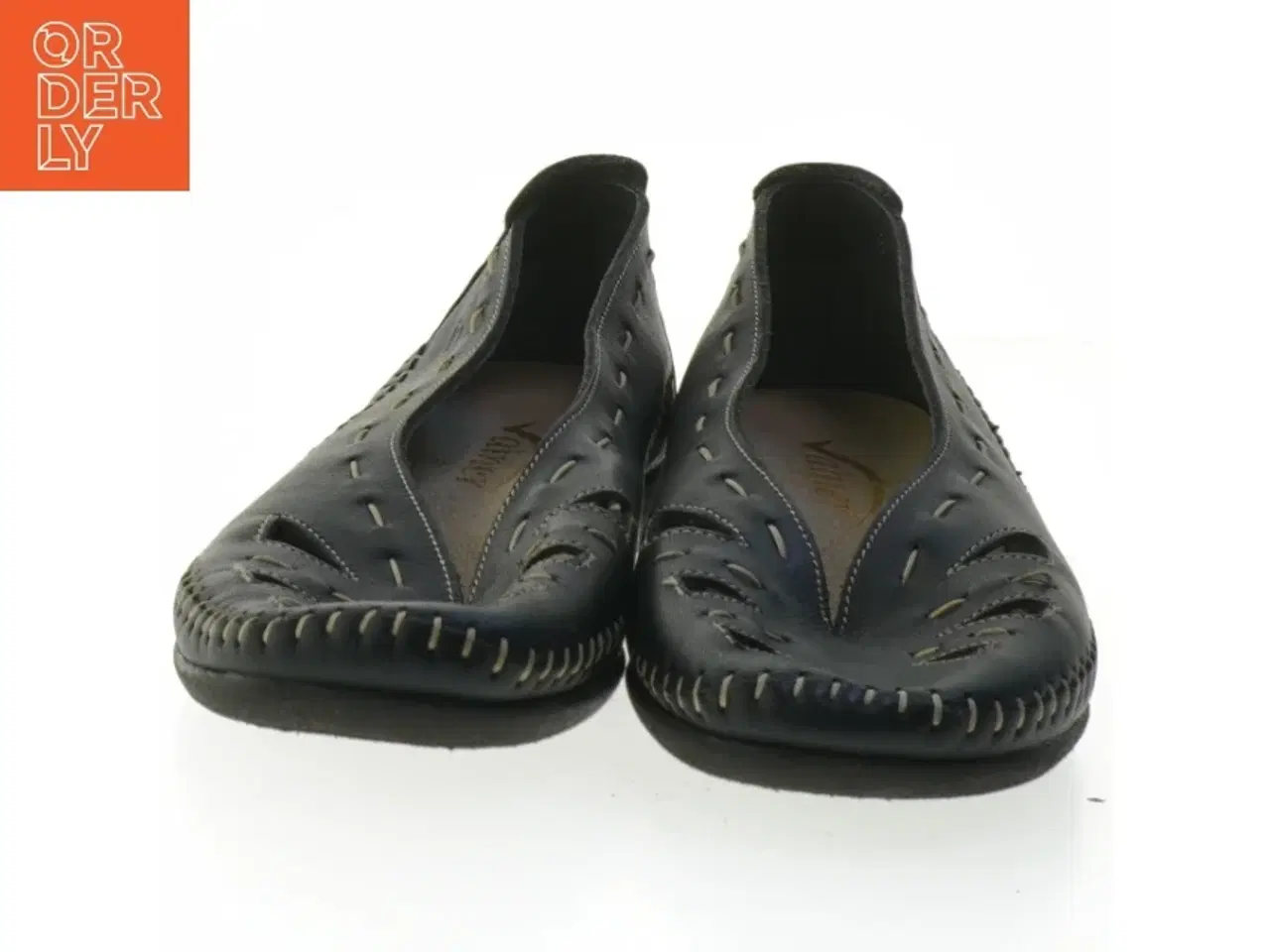 Billede 3 - Dame lædersko med stikninger i størrelse 37 fra Vainer (str. 37 )