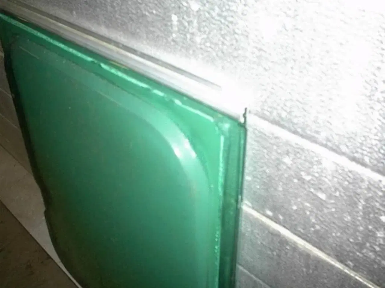 Billede 1 -   Adria Toilet Rude Grøn
