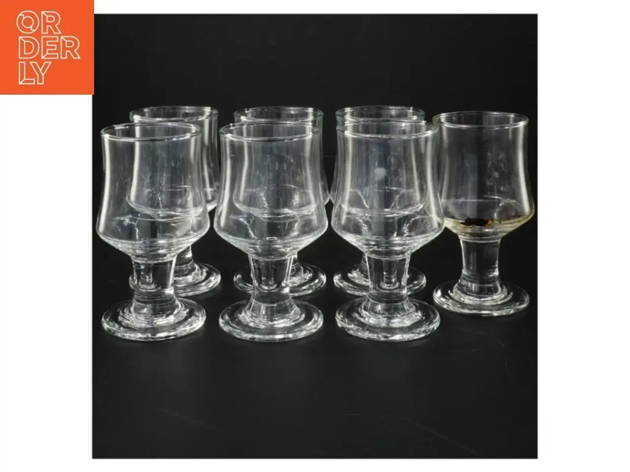 Billede 1 - Sæt af 7 glas (str. H 11,5 cm, ø. 6 cm)