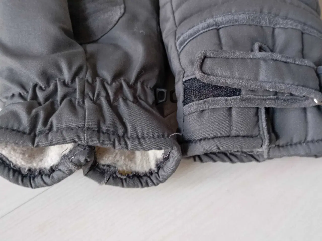 Billede 3 - Skihandsker ca str 9