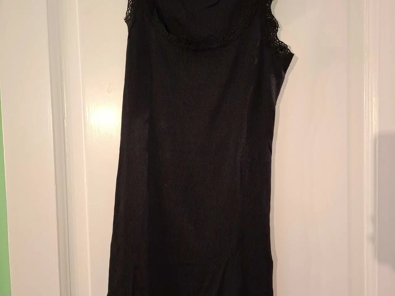 Billede 1 - Sort top fra Zizzi I Medium