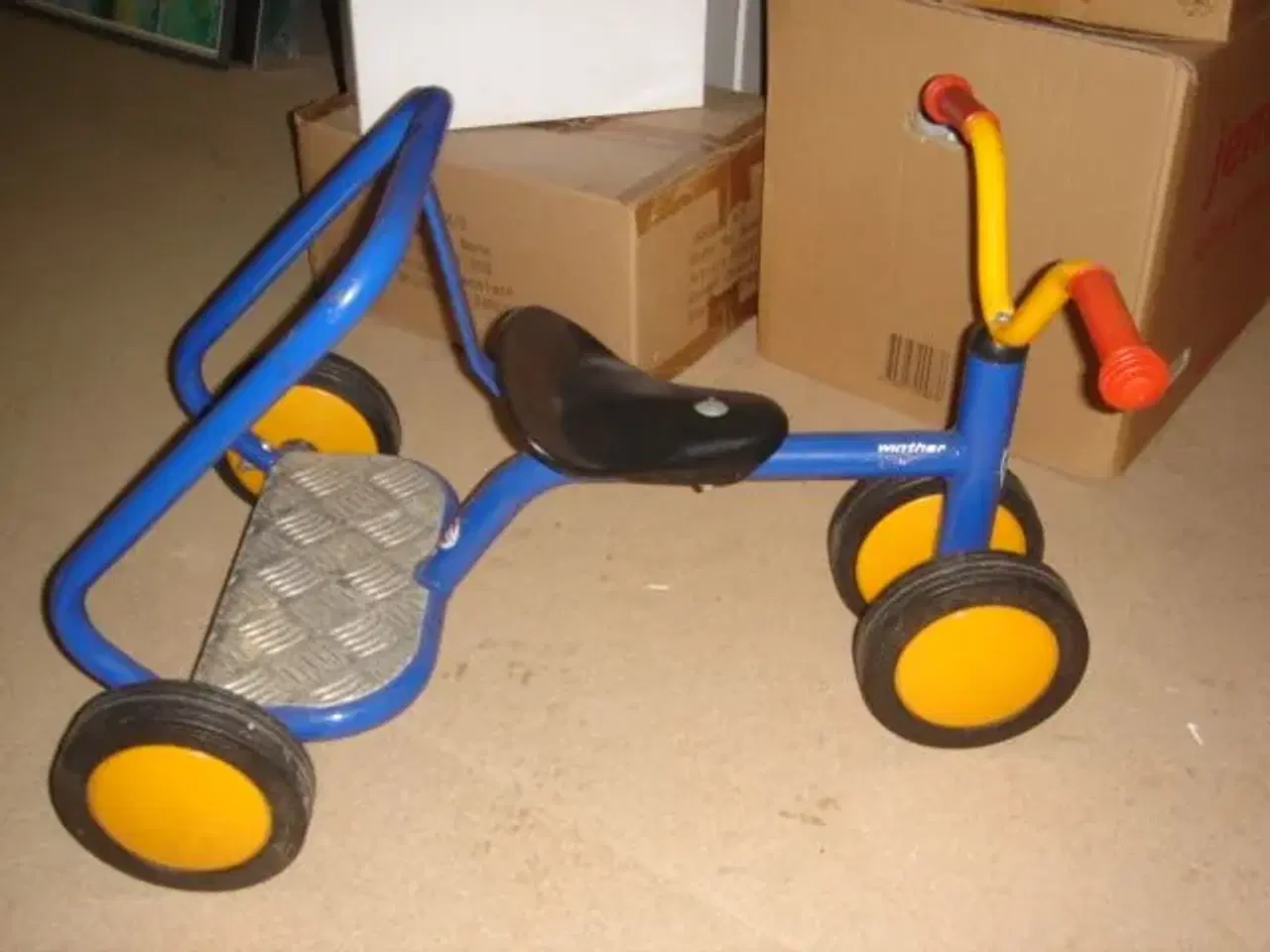Billede 1 - Winther 4  hjulet løbe børnecykel