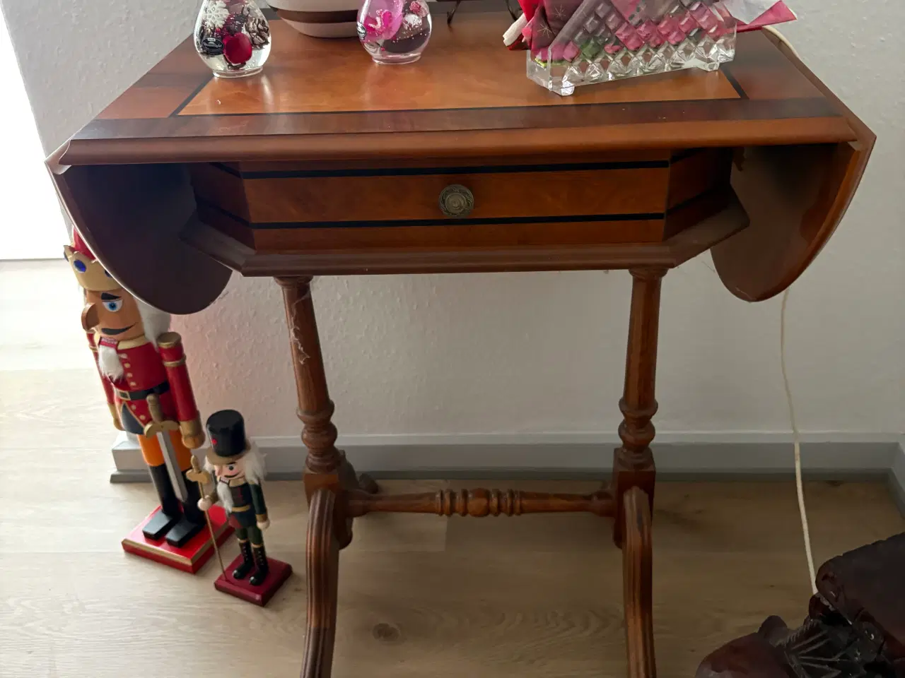 Billede 1 - Sidebord