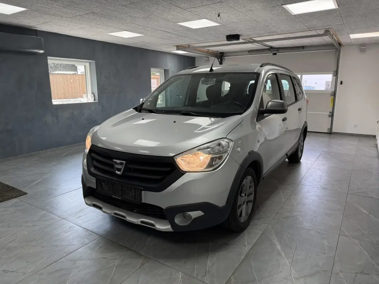 Billede 2 - Dacia Lodgy 7 Sæder 1,5 DCi Stepway Prestige Start/Stop 90HK