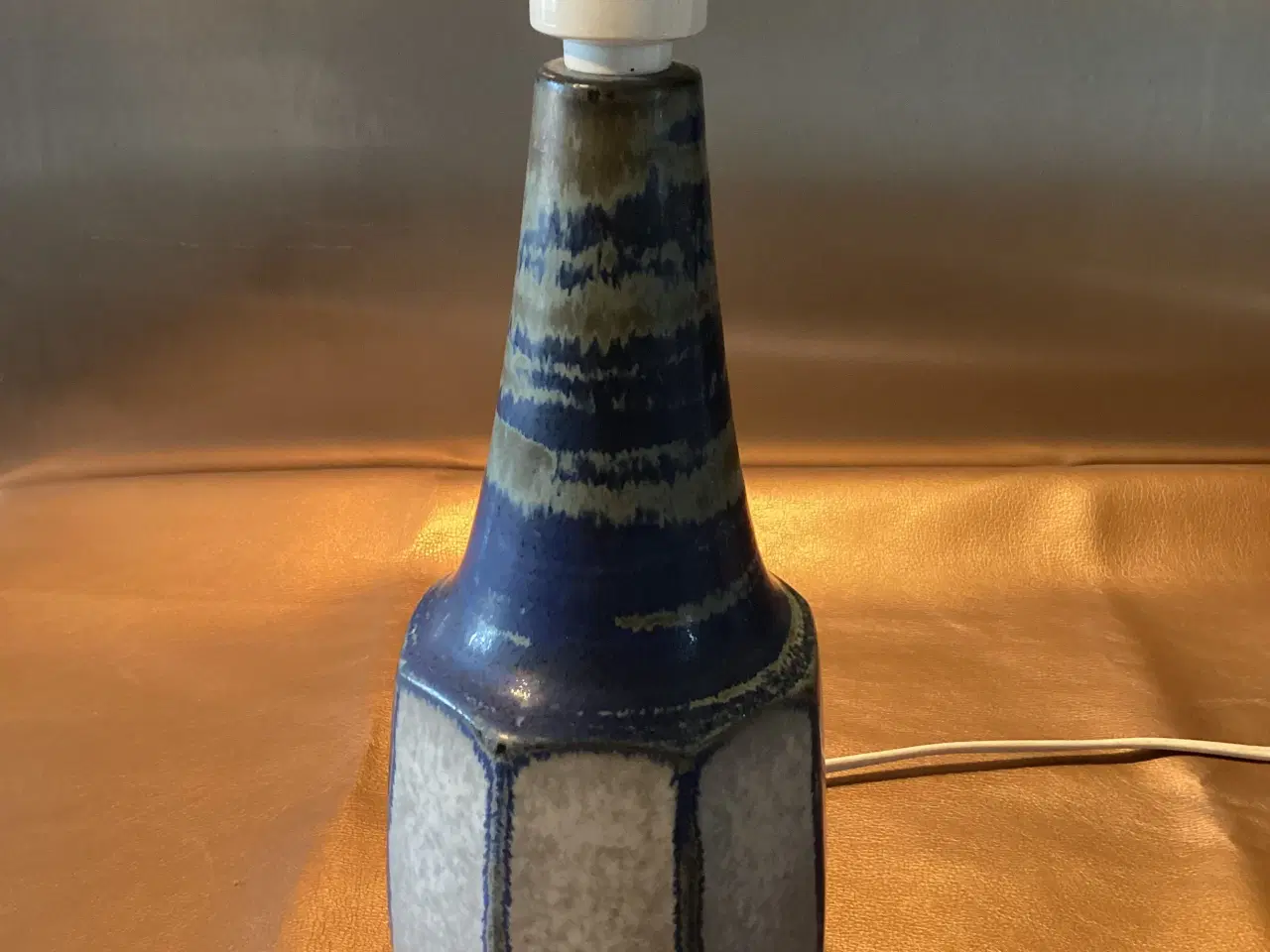 Billede 2 - Bordlampe Michael Andersen Bornholmsk stentøj