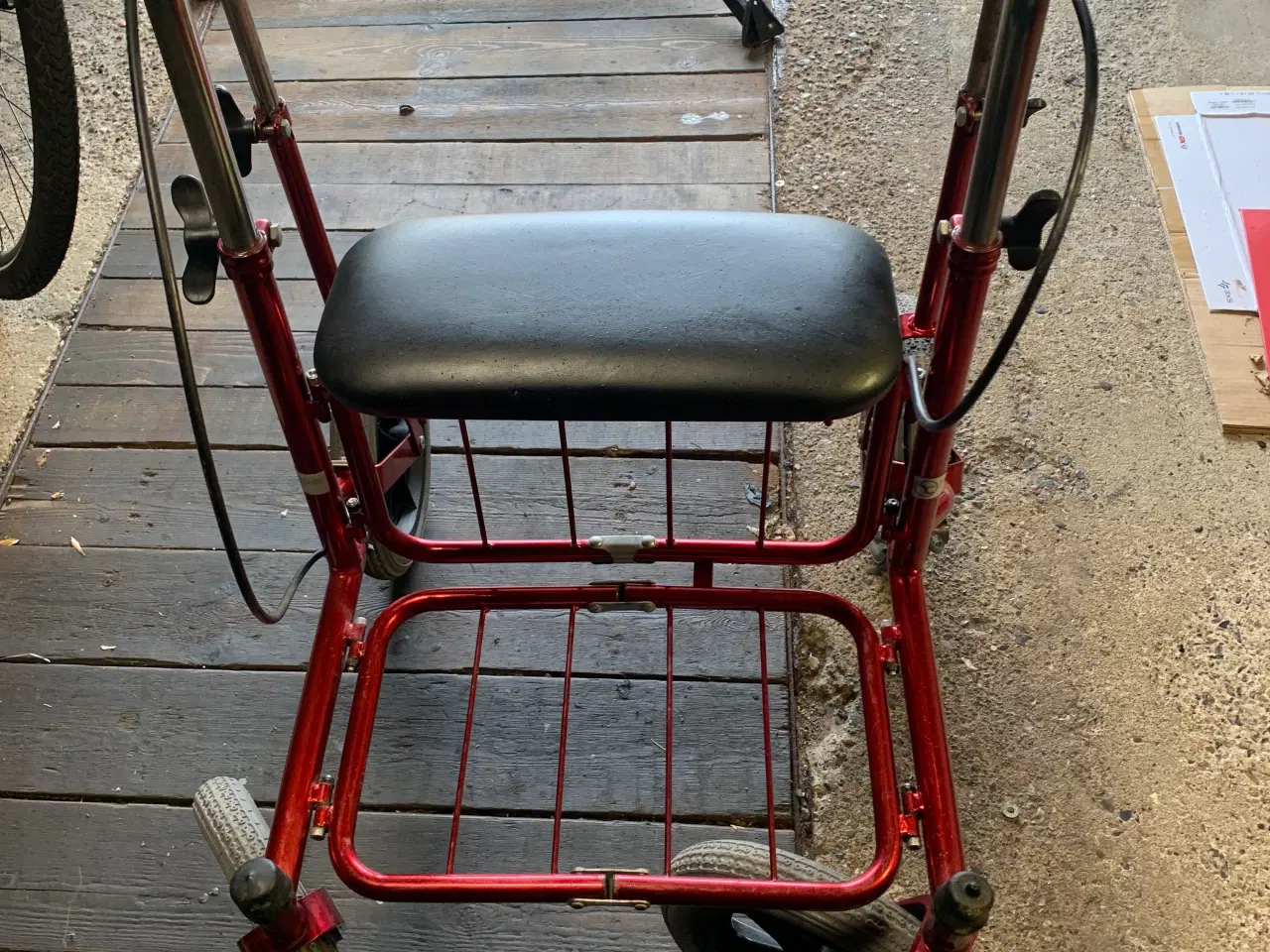 Billede 3 - Rollator brugt med store luft gummihjul 