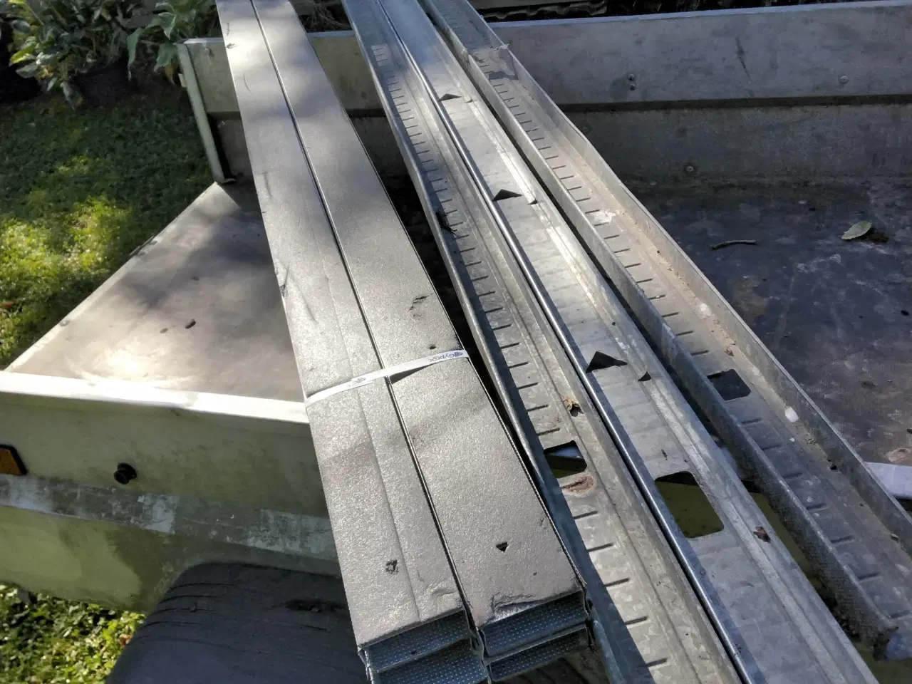 Billede 1 - Stålregler 70 mm, top og bundskinner, nye + 3 regl