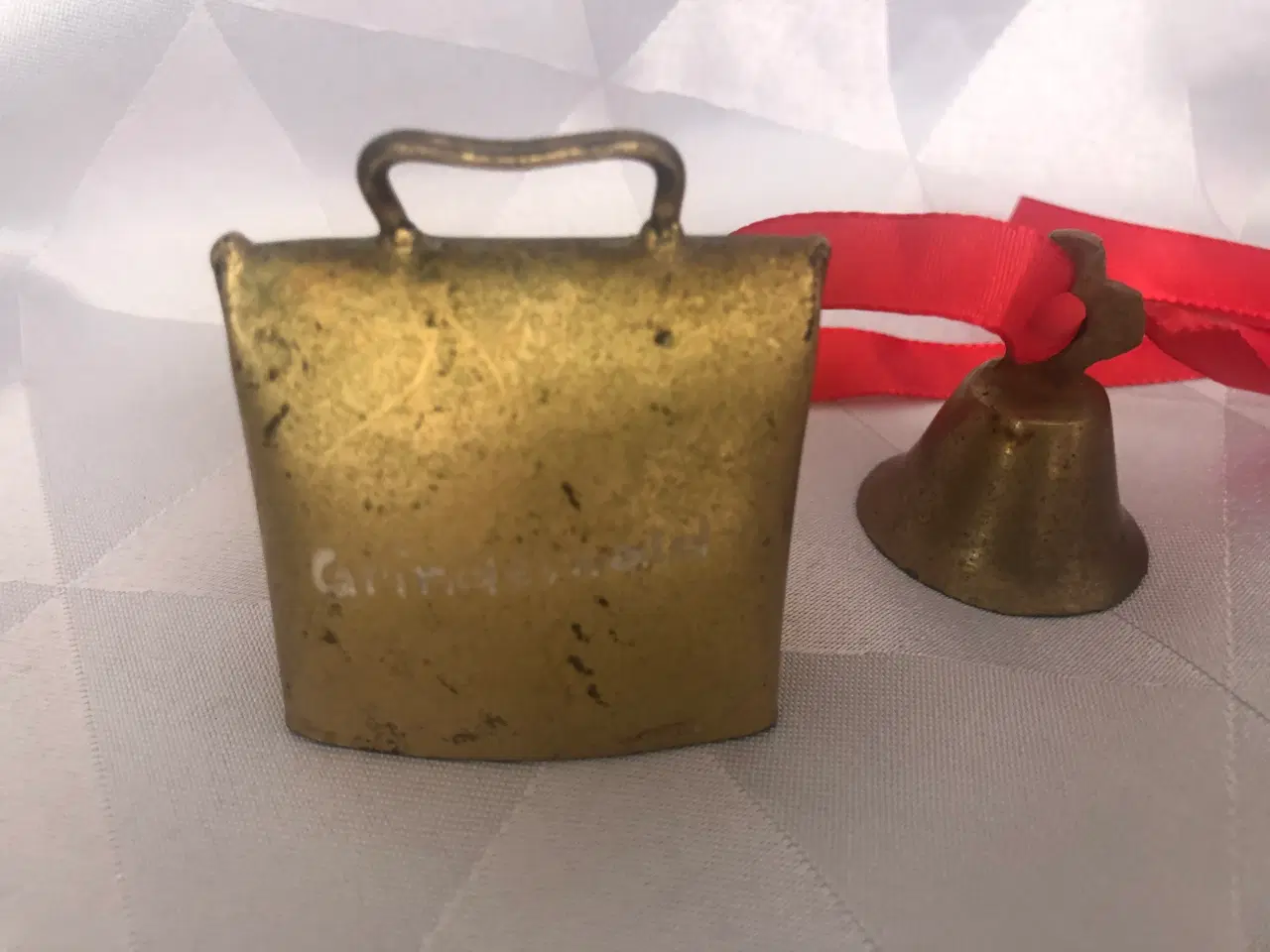 Billede 5 - 2 metal juleklokker 