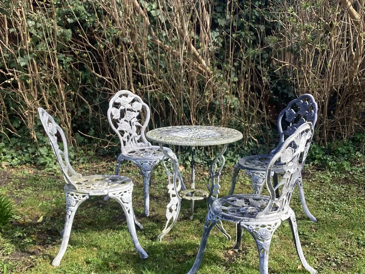 Billede 2 - Brocante havmøbelsæt, støbt aluminium