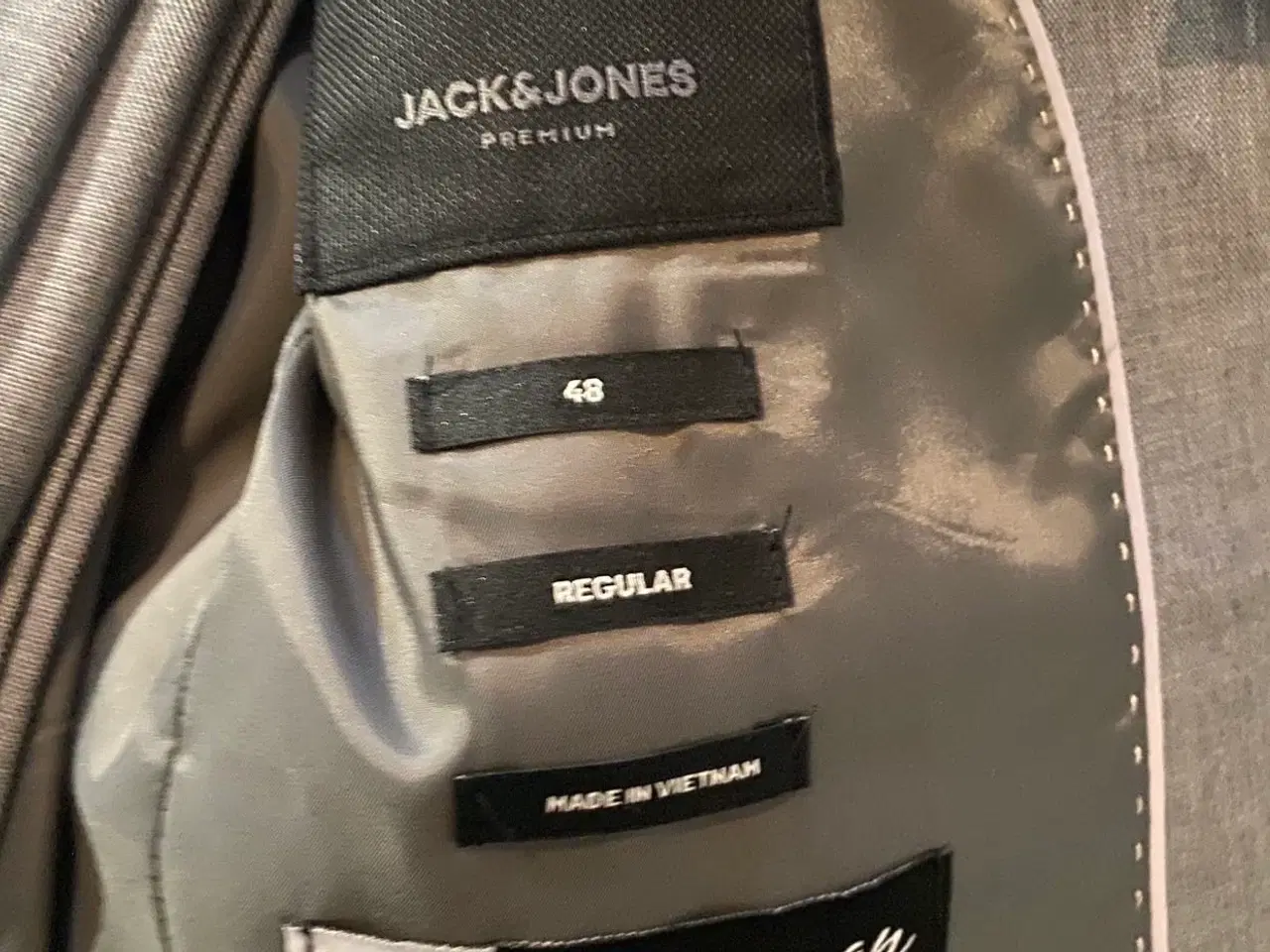 Billede 4 - Jack & Jones jakkesæt til mænd – helt nyt 48