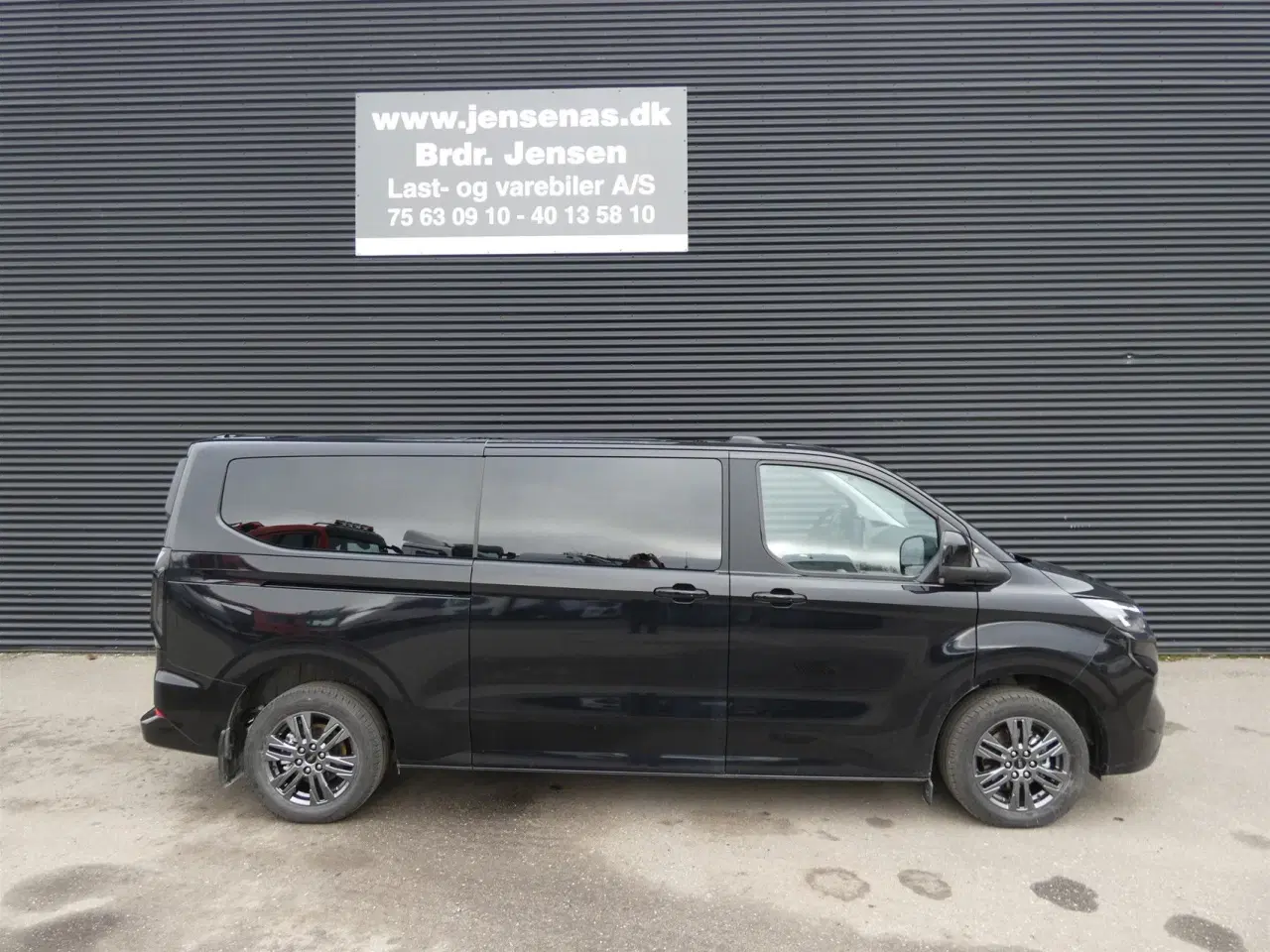 Billede 4 - Ford Tourneo Custom 320 L2H1 2,0 EcoBlue Titanium 170HK 8g Aut.