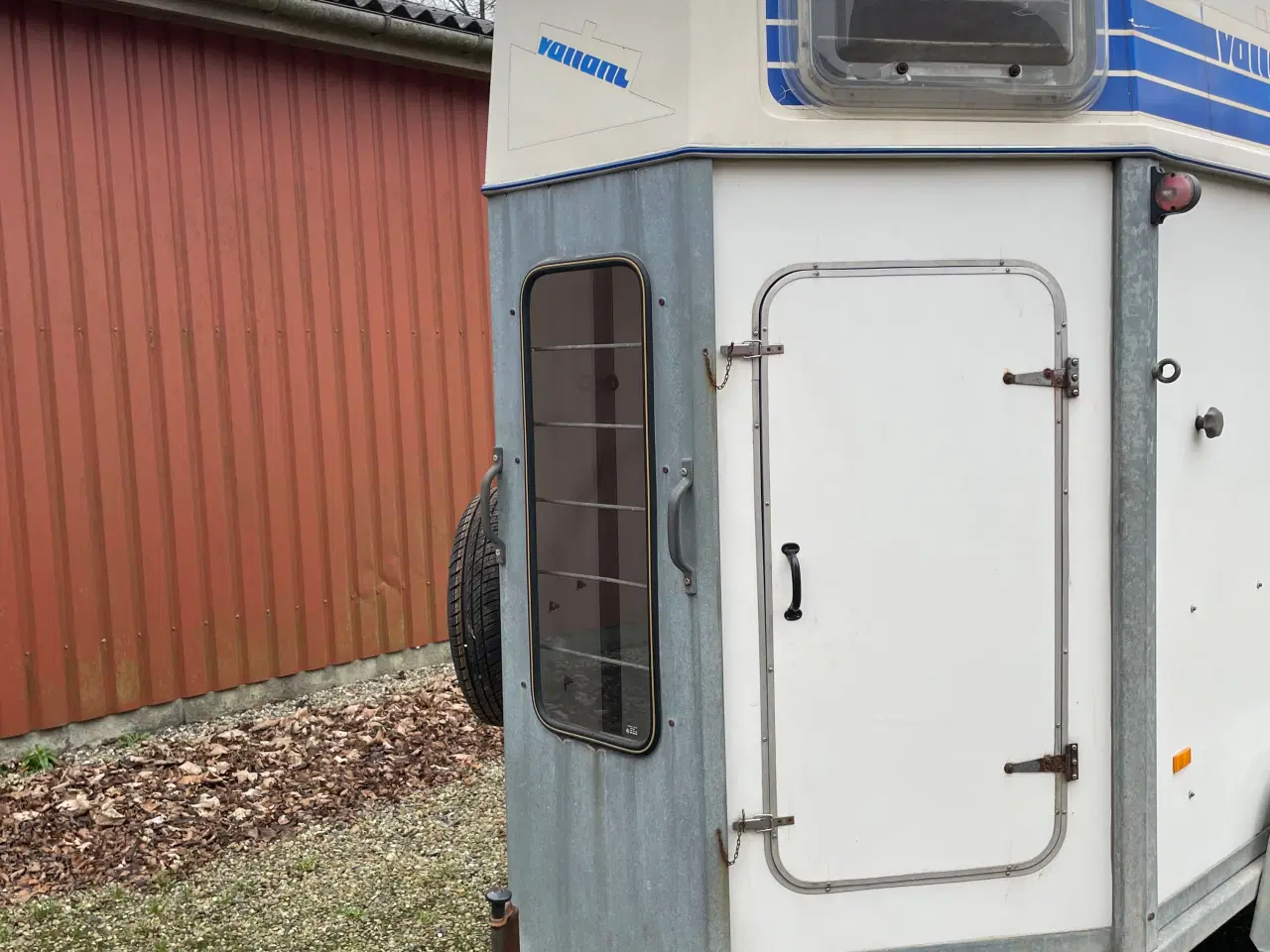 Billede 2 - Heste trailer variant nysynet ca 5 år gammel 