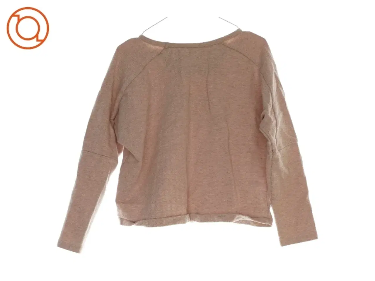 Billede 2 - Langærmet bluse fra Claire (Str. 9 år)
