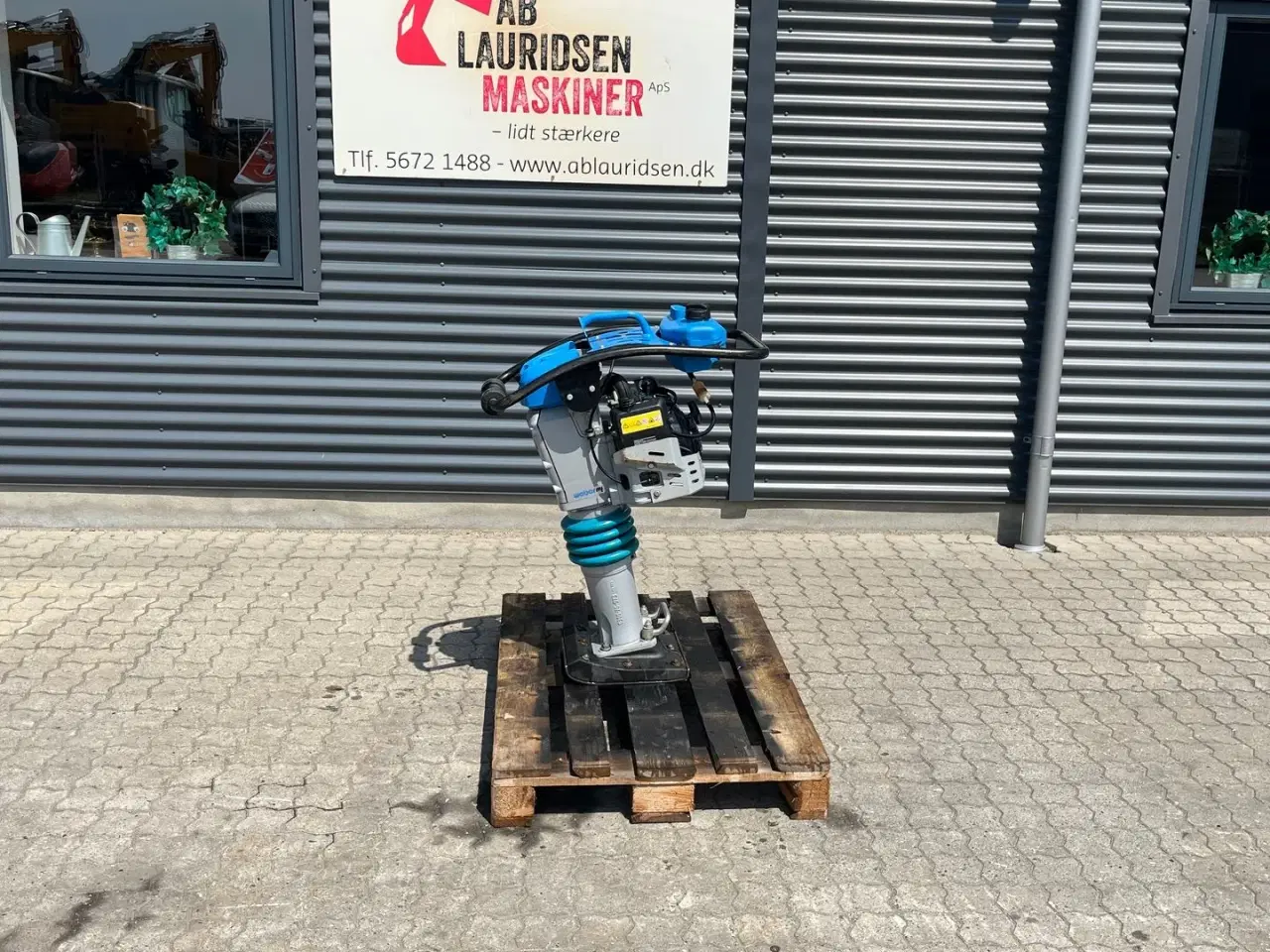 Billede 1 - Weber SRV 620 Jordloppe. står flot