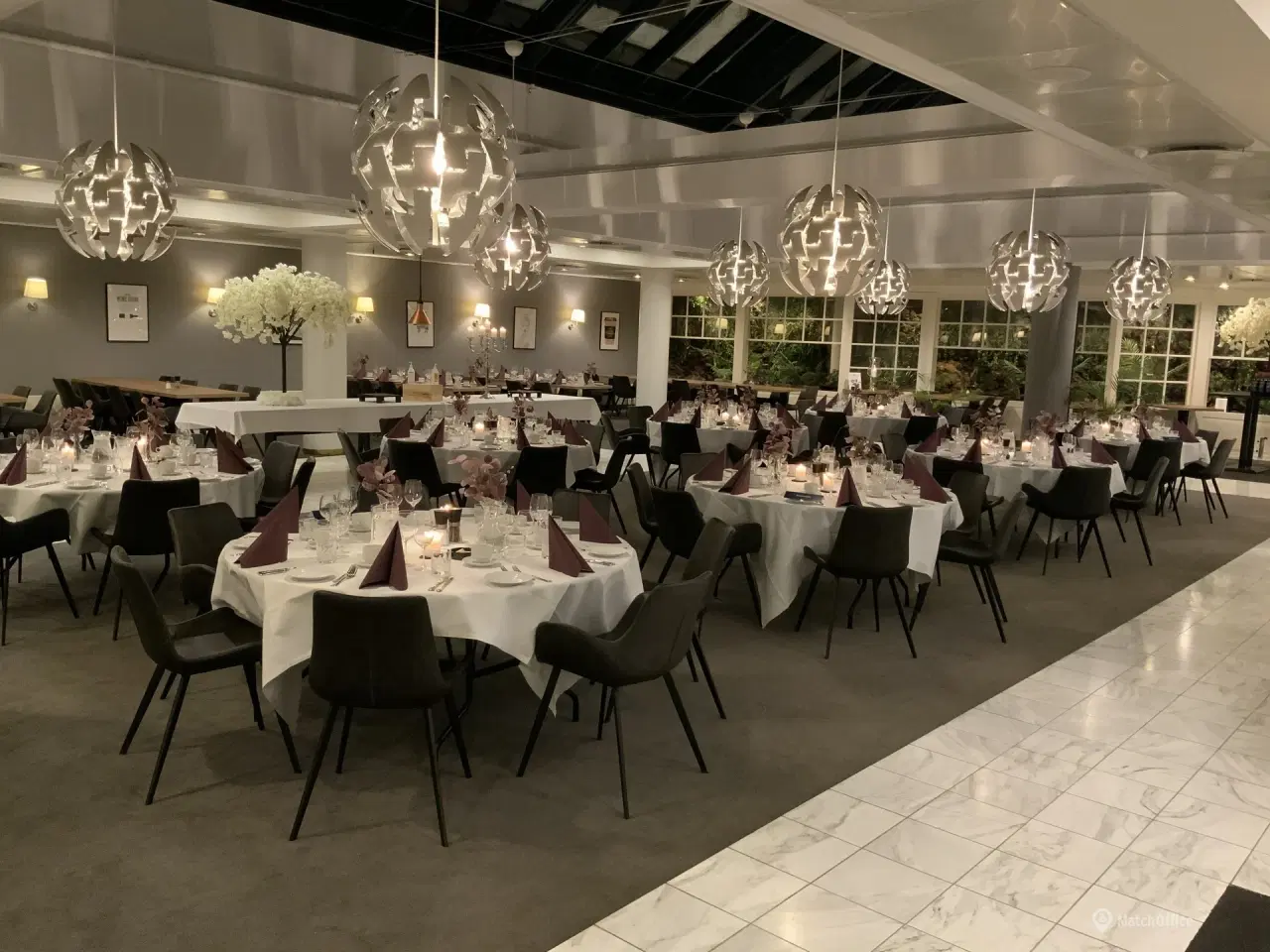 Billede 10 - Flerbrugerejendom m. kantine. reception og gratis parkering