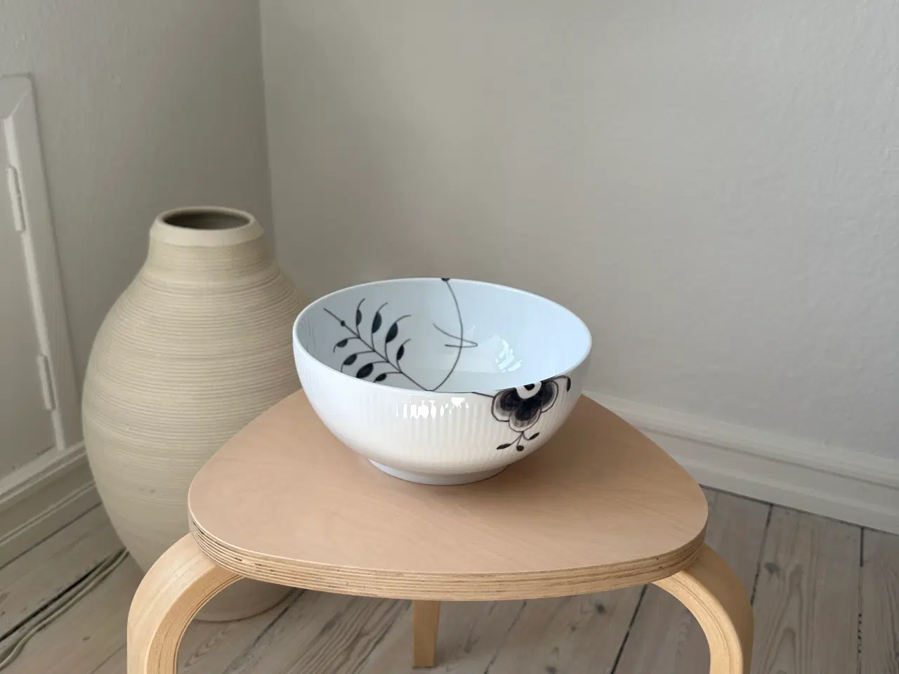 Billede 1 - Royal Copenhagen Sort Mega Riflet Skål Ø 21 cm - P