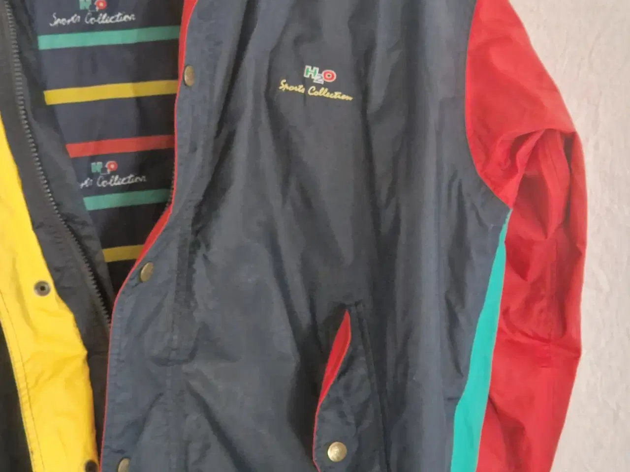 Billede 2 - H2O Sports Collection multifarvet jakke, størrelse