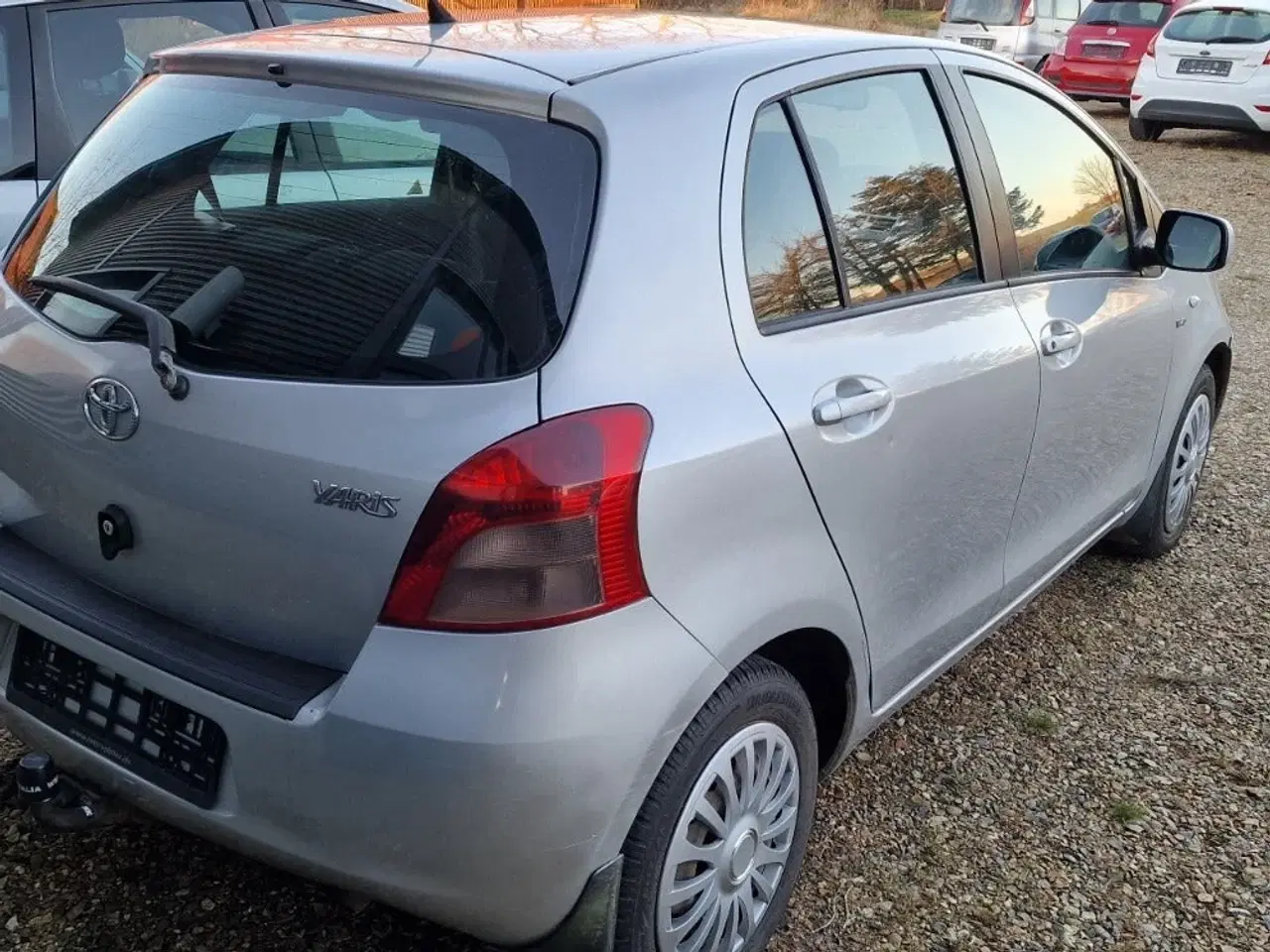 Billede 7 - Toyota Yaris 1,4 D-4D Luna