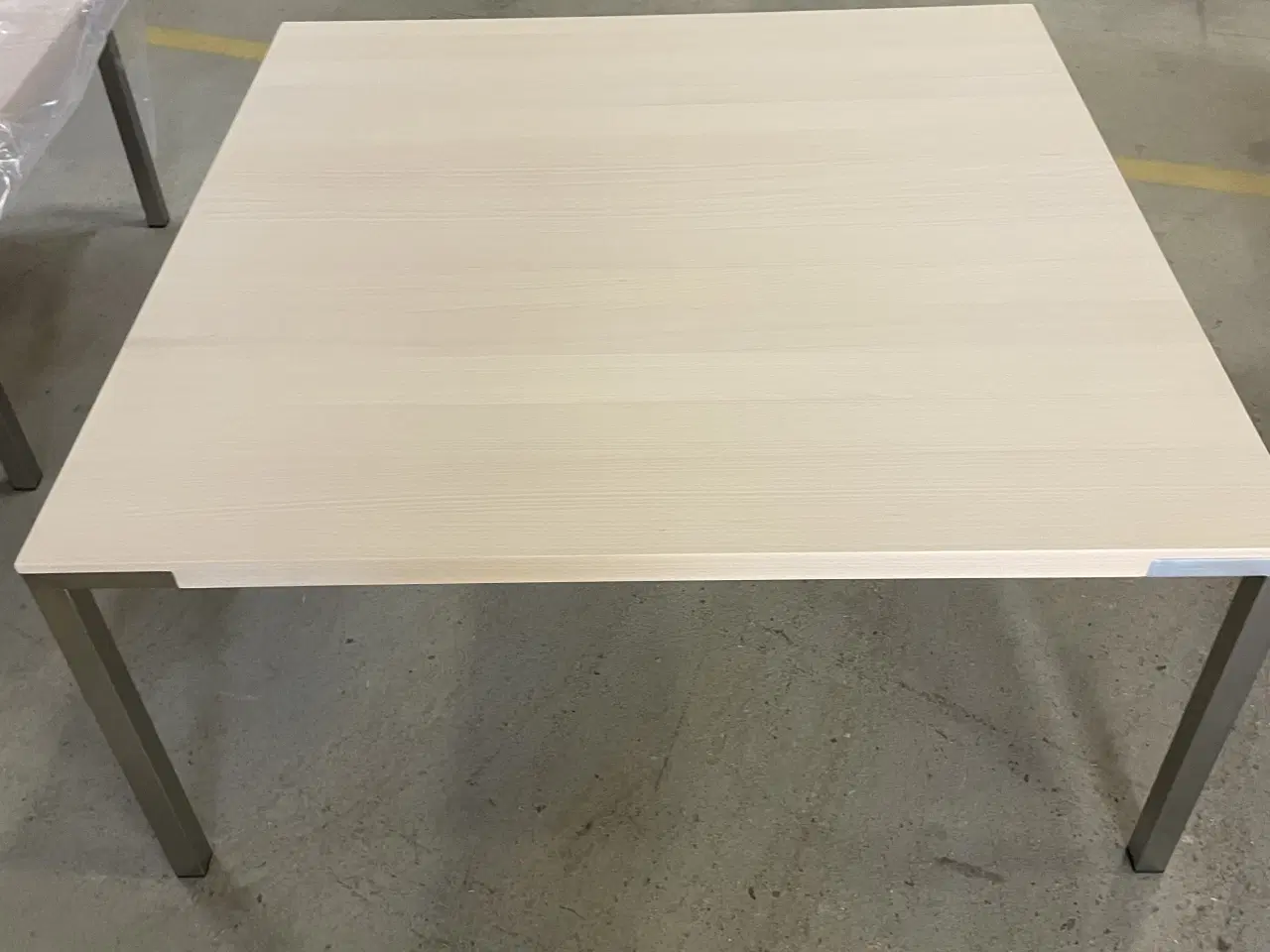 Billede 3 - Køb de sidste møbler samlet