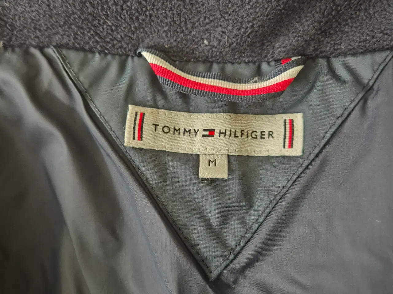 Billede 2 - Vinterjakke fra Tommy Hilfiger 