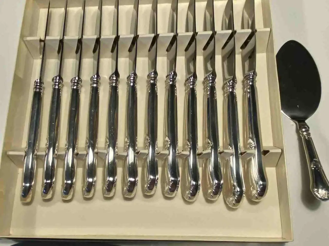 Billede 1 - Sølv tretårnet knive