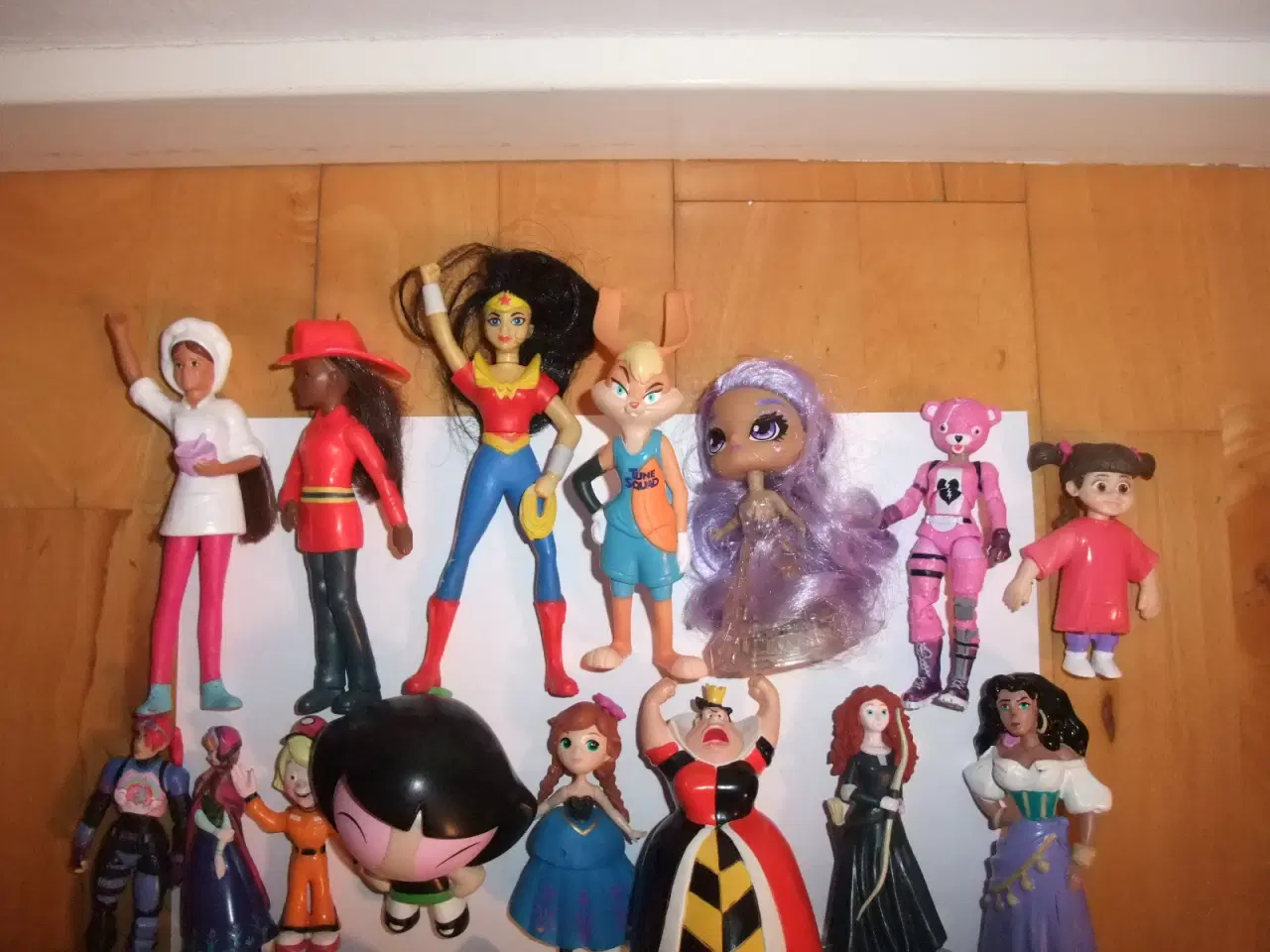 Billede 3 - Dame/Pige Figurer