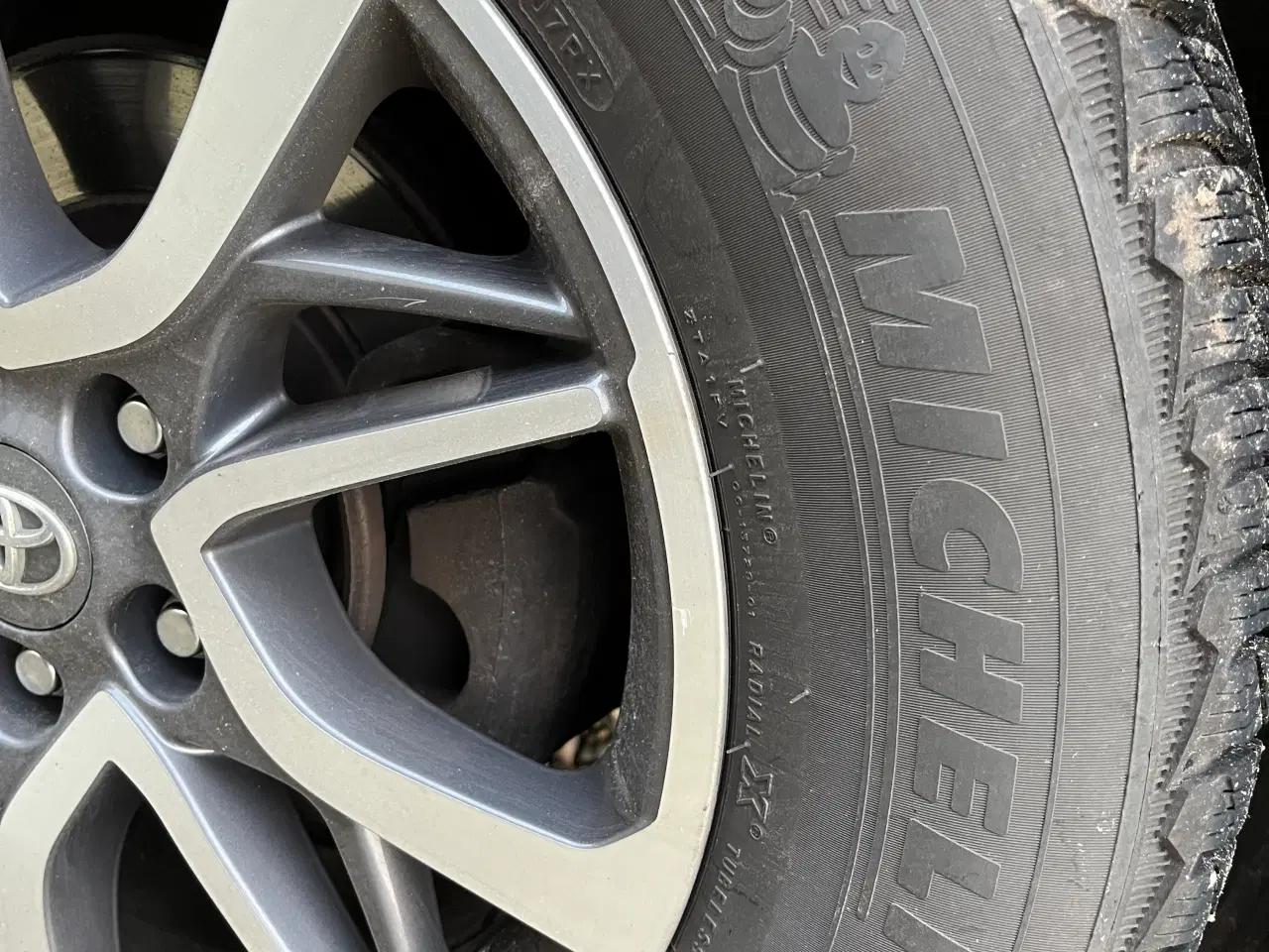 Billede 1 - Alu vinterhjul med Michelin dæk.