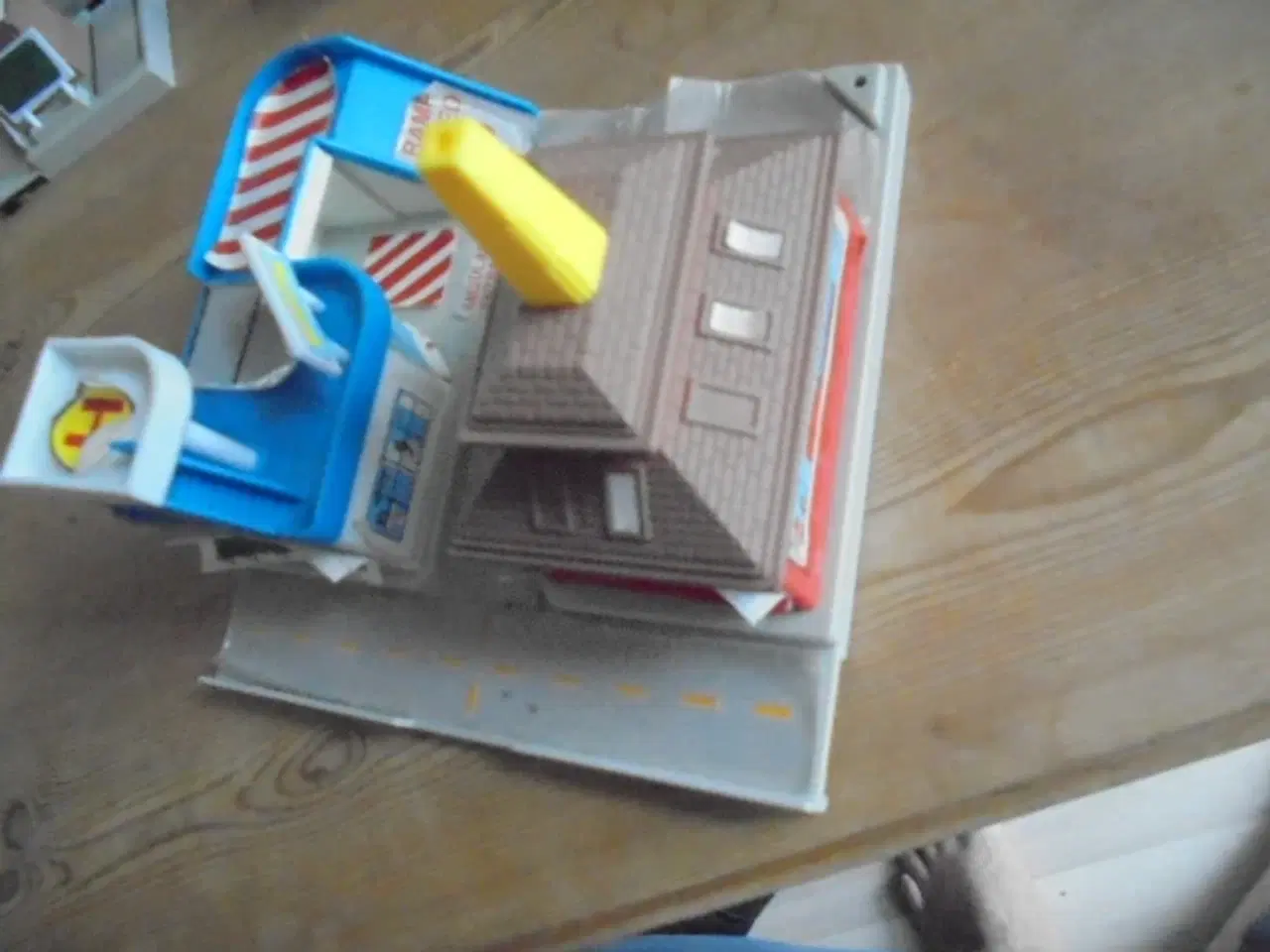 Billede 2 - Emergency Corner Micro Machines Hiways & Byways  