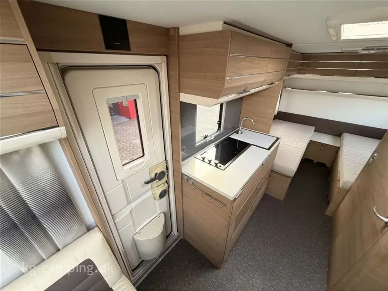 Billede 8 - 2016 - Adria Adora 542 UL   Enkeltsenge - Fortelt - Mover - Aircondition.