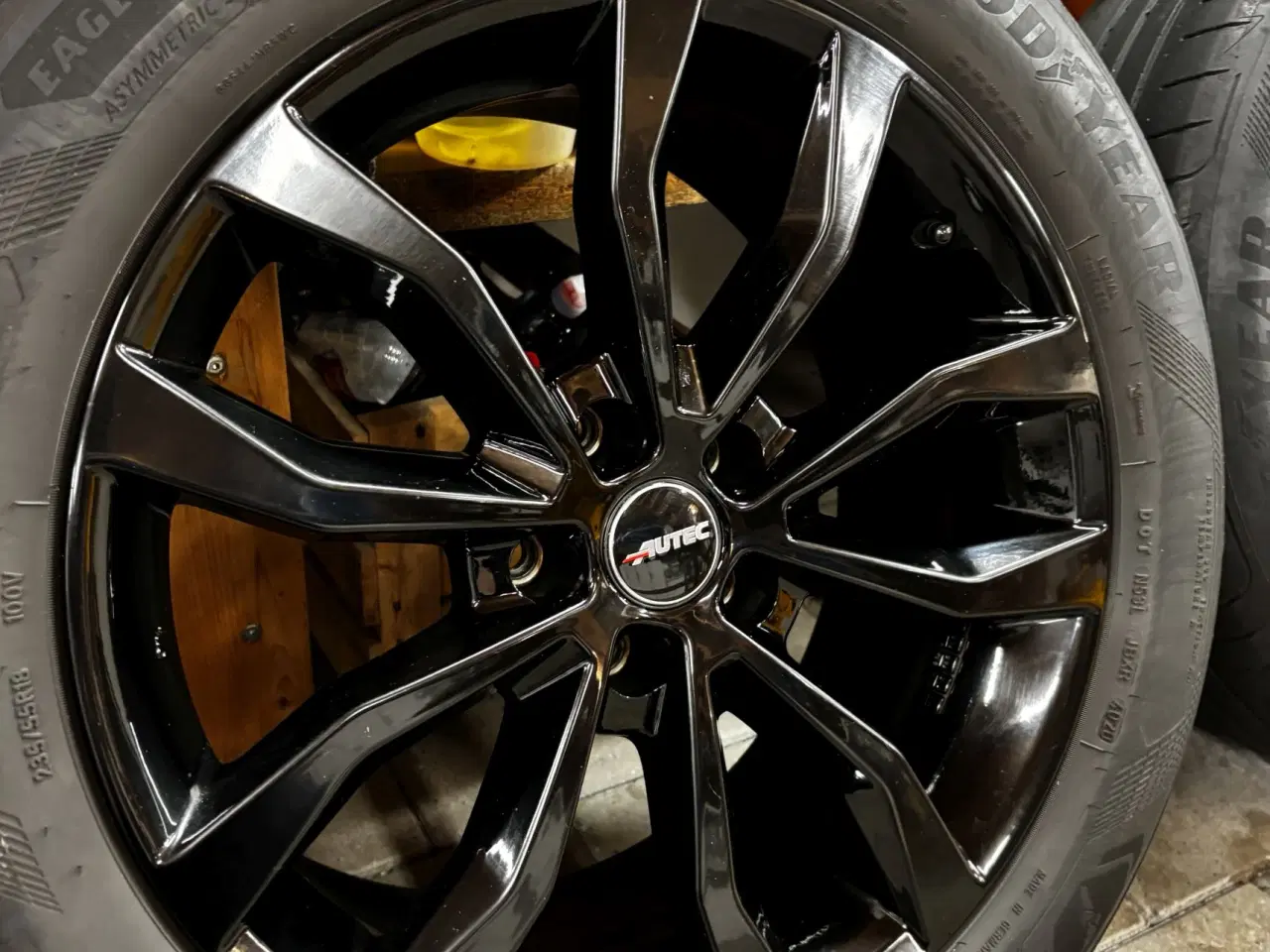 Billede 5 - Autec Uteca Black 18” fælge passer til Audi