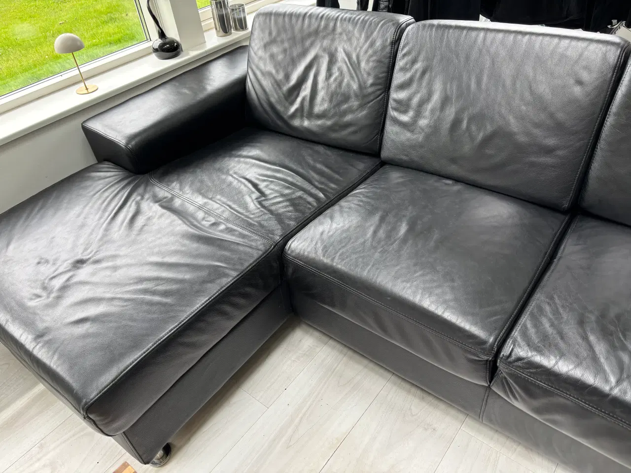 Billede 3 - Lædersofa i ægte læder med chaiselong