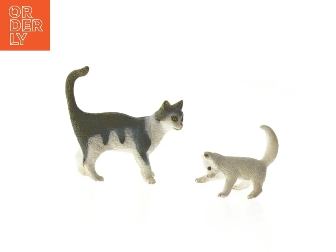Billede 1 - To kattefigurer (str. 6,5 cm)