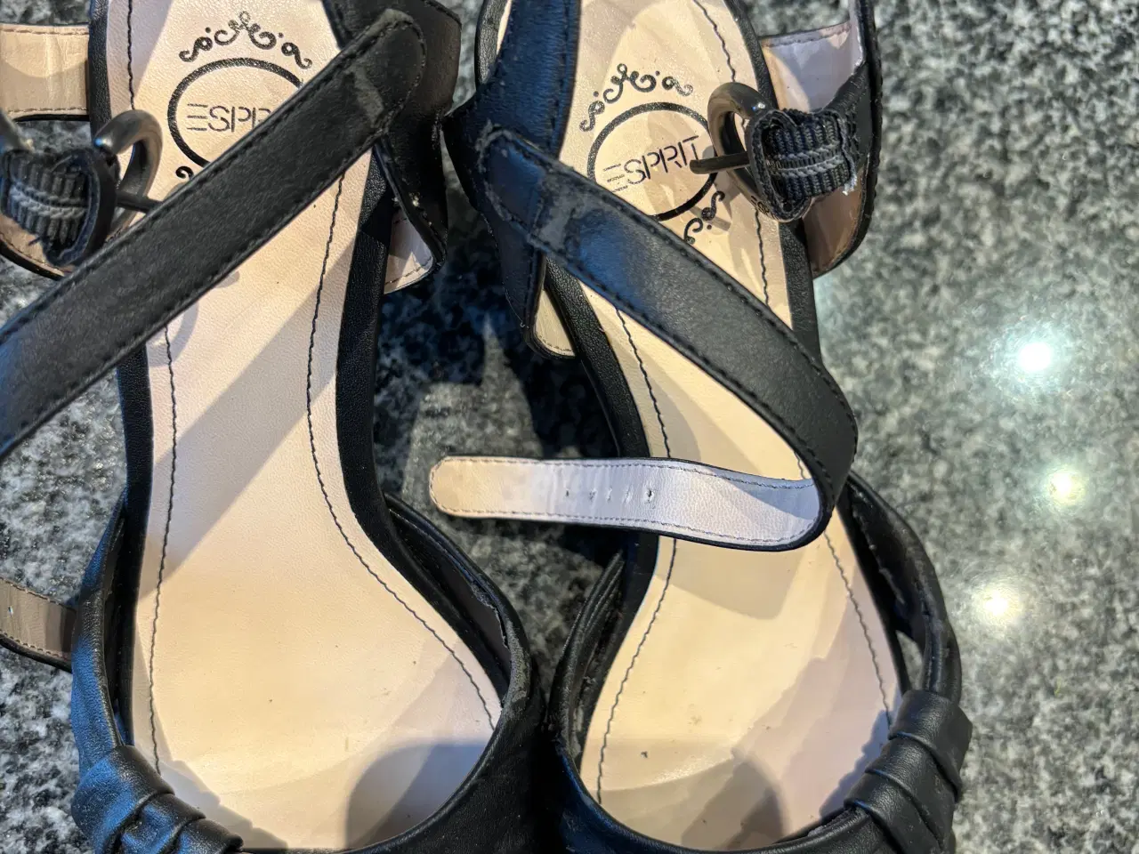 Billede 2 - Sandaler ESPRIT med hæl