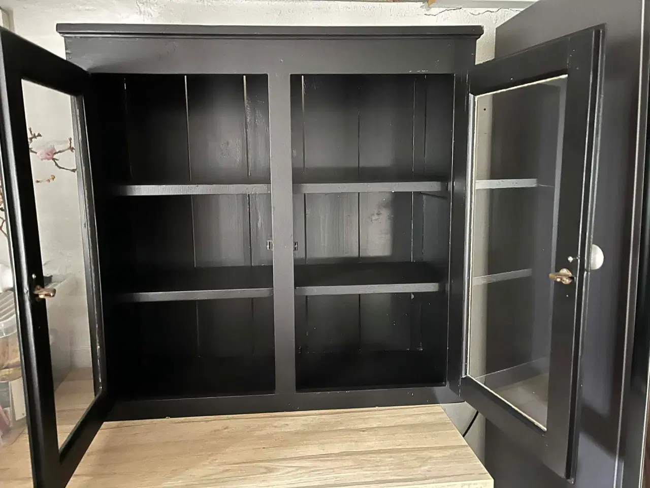 Billede 2 - Vitrineskab