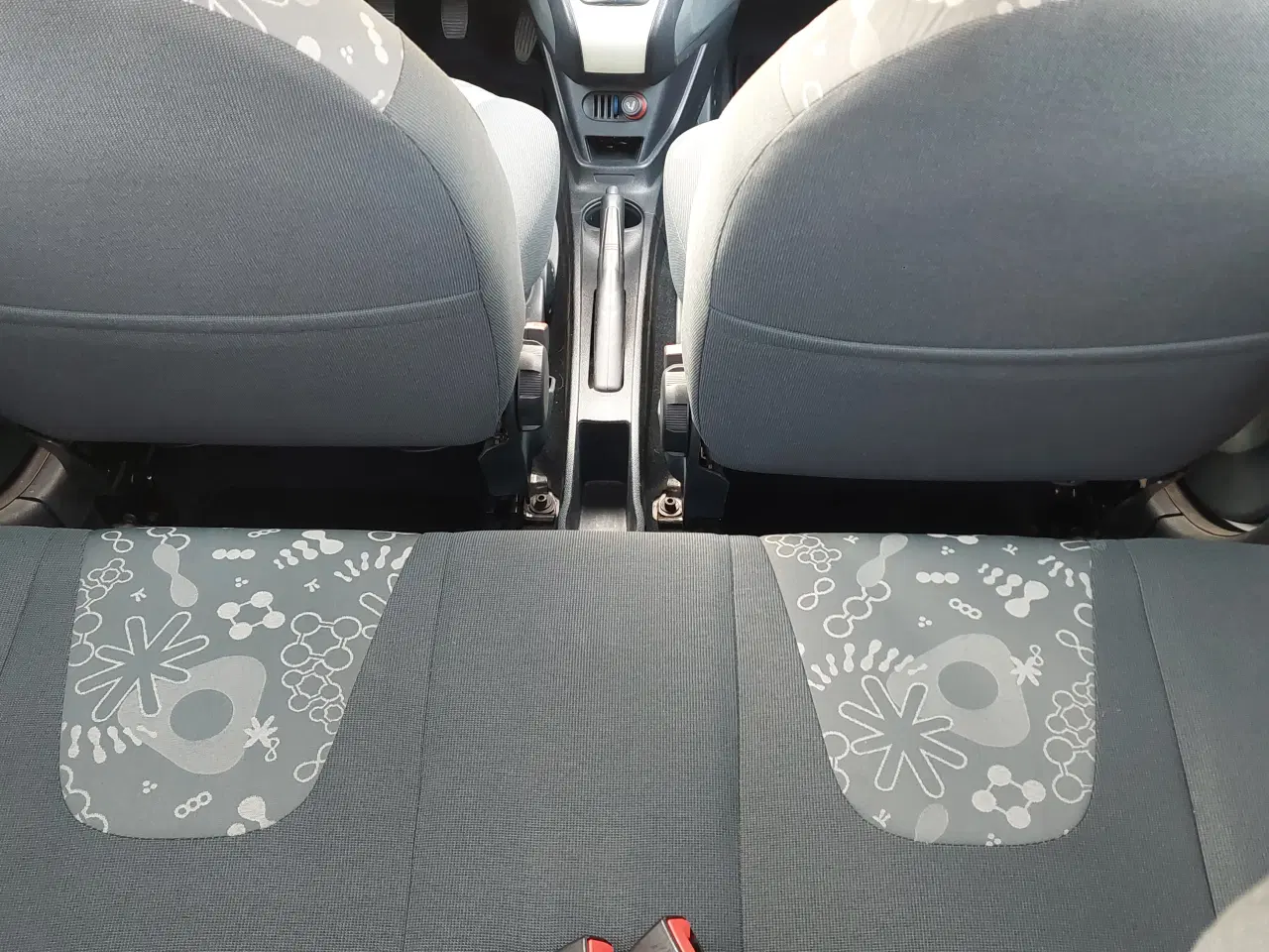 Billede 14 - NYSYNET FORD KA 1,2 MED LAVT KM. TAL