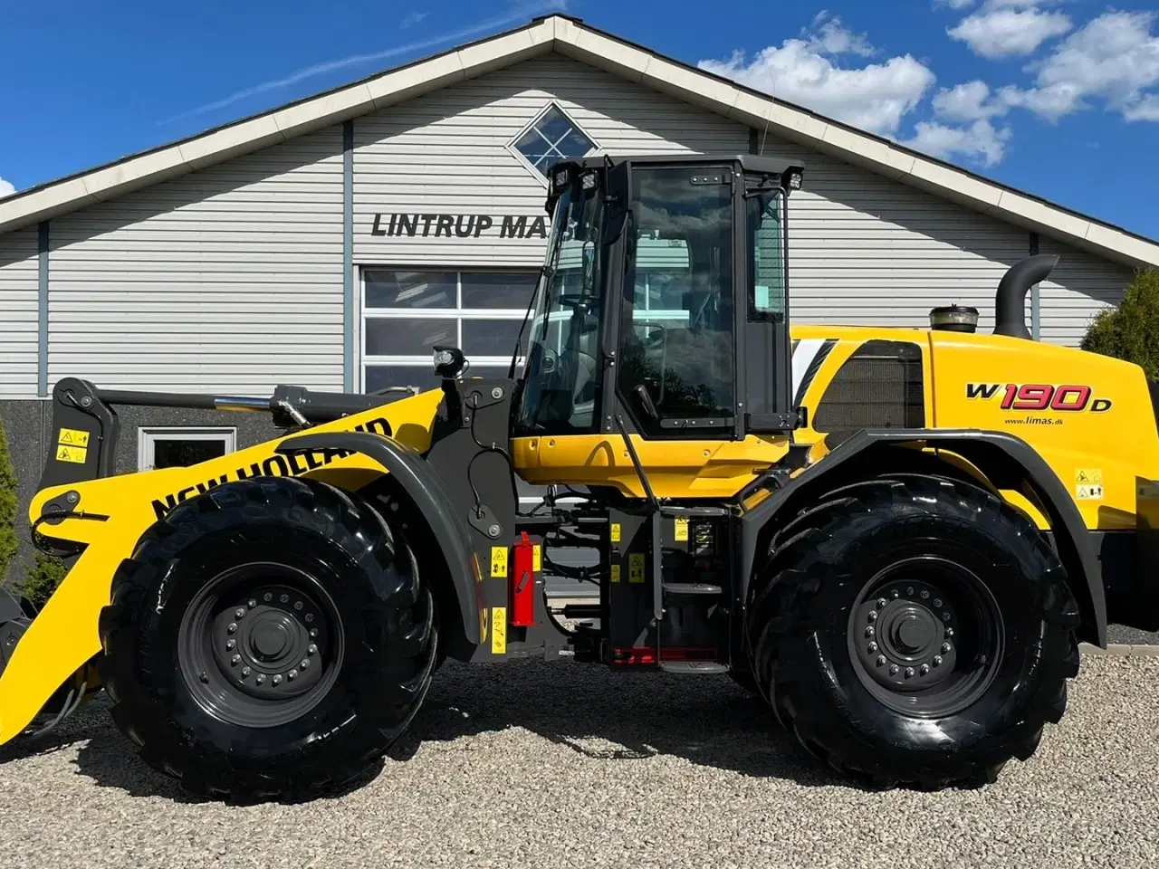 Billede 1 - New Holland W190D DK-Model. LONG REACH med de høje VF 710/65R30 hjulmontering