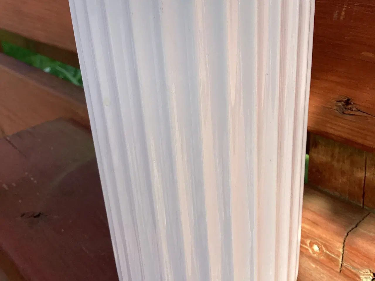 Billede 4 - Lyngby hvid riflet vase