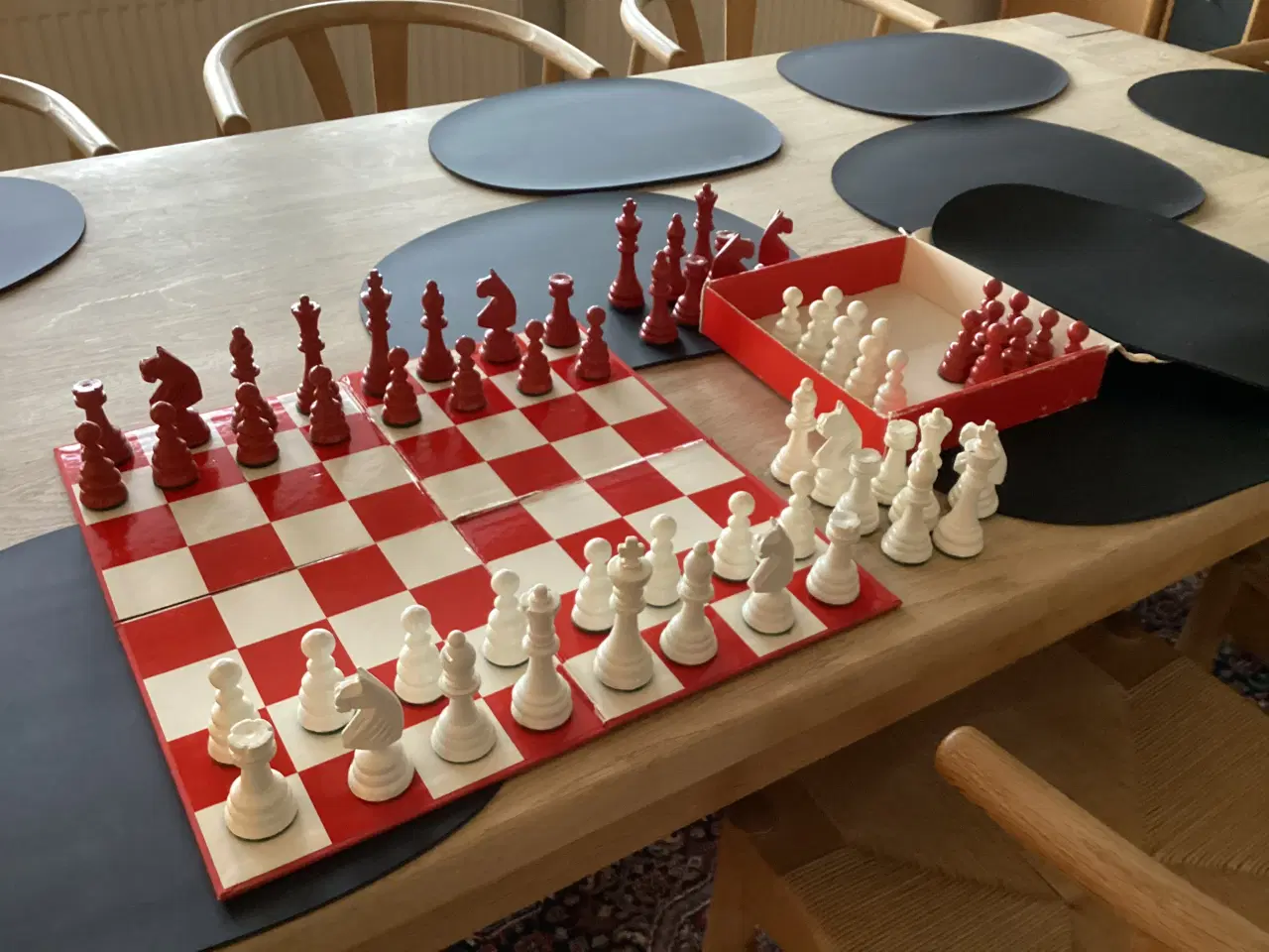 Billede 3 - Skakbrædt med brikker 