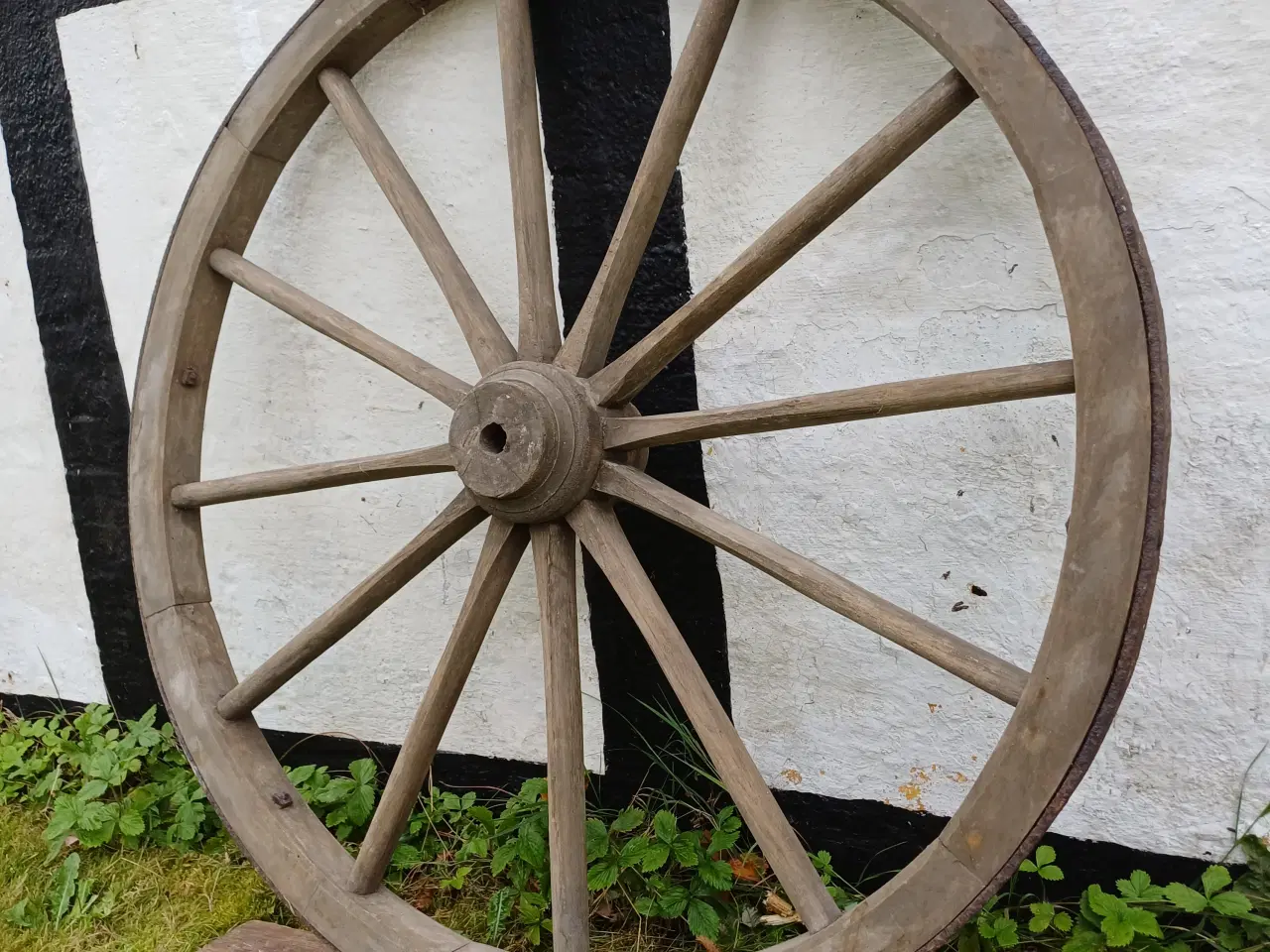 Billede 2 - Flot gammel vognhjul